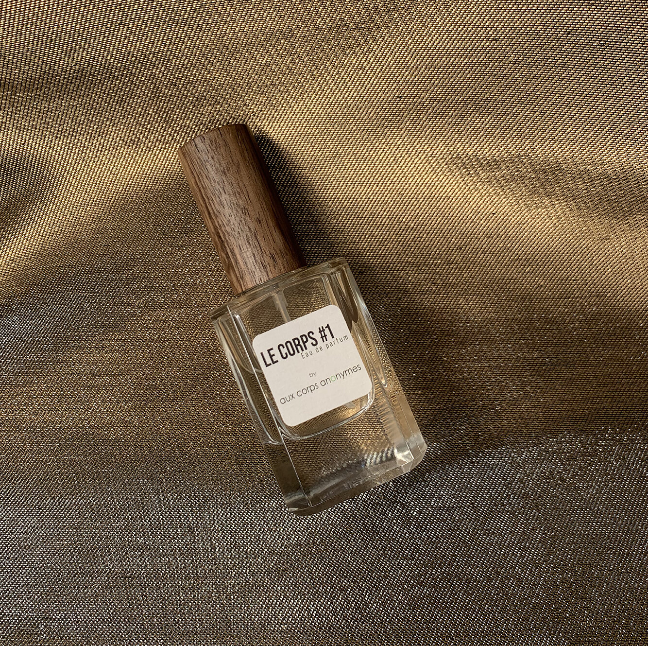 LE CORPS #1 eau de parfum aplat or
