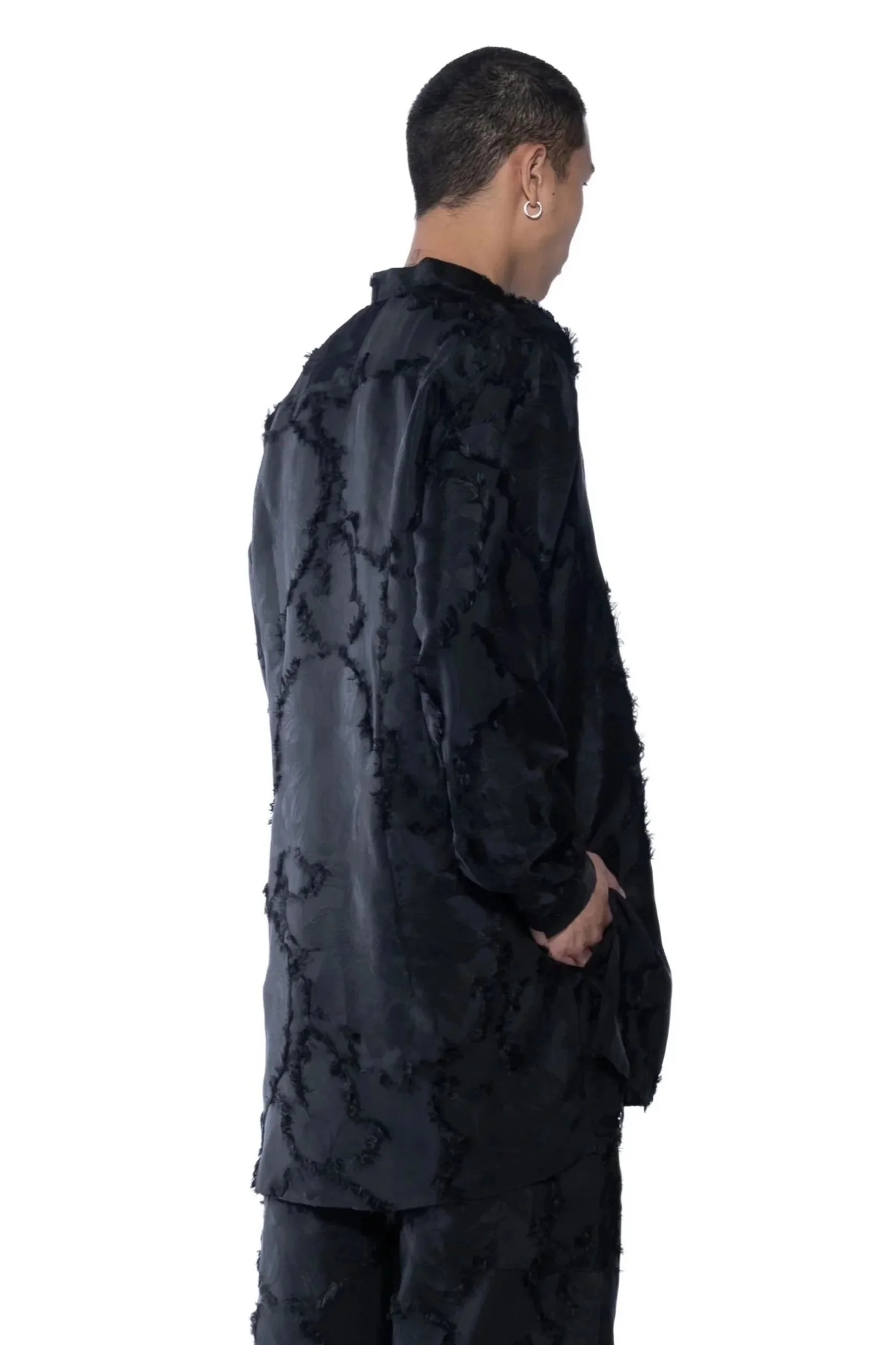 chemise longue noire 3-4dos.jpg