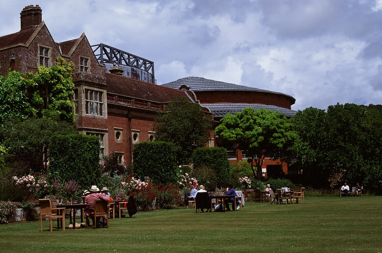 The House with the Roof of the Opera House to the Right