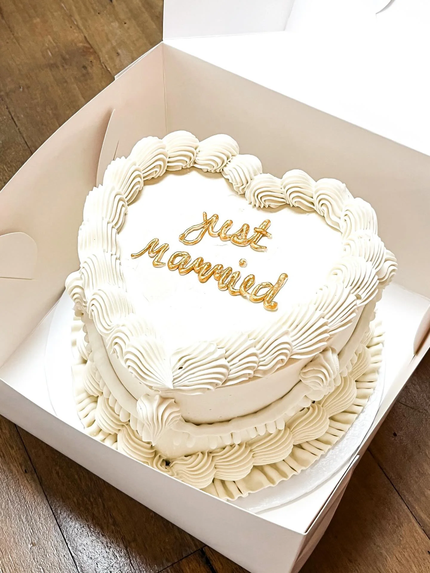 Conrad x Belly 🌹 ♾️ IYKYK
.
.
.
.
.
.
#cakesofinstagram #cakessydney #sydneybaker #cakedesign #sydneycakes #sydneynorthshore #cakeoftheday #cakesofsydney #thesummeriturnedpretty