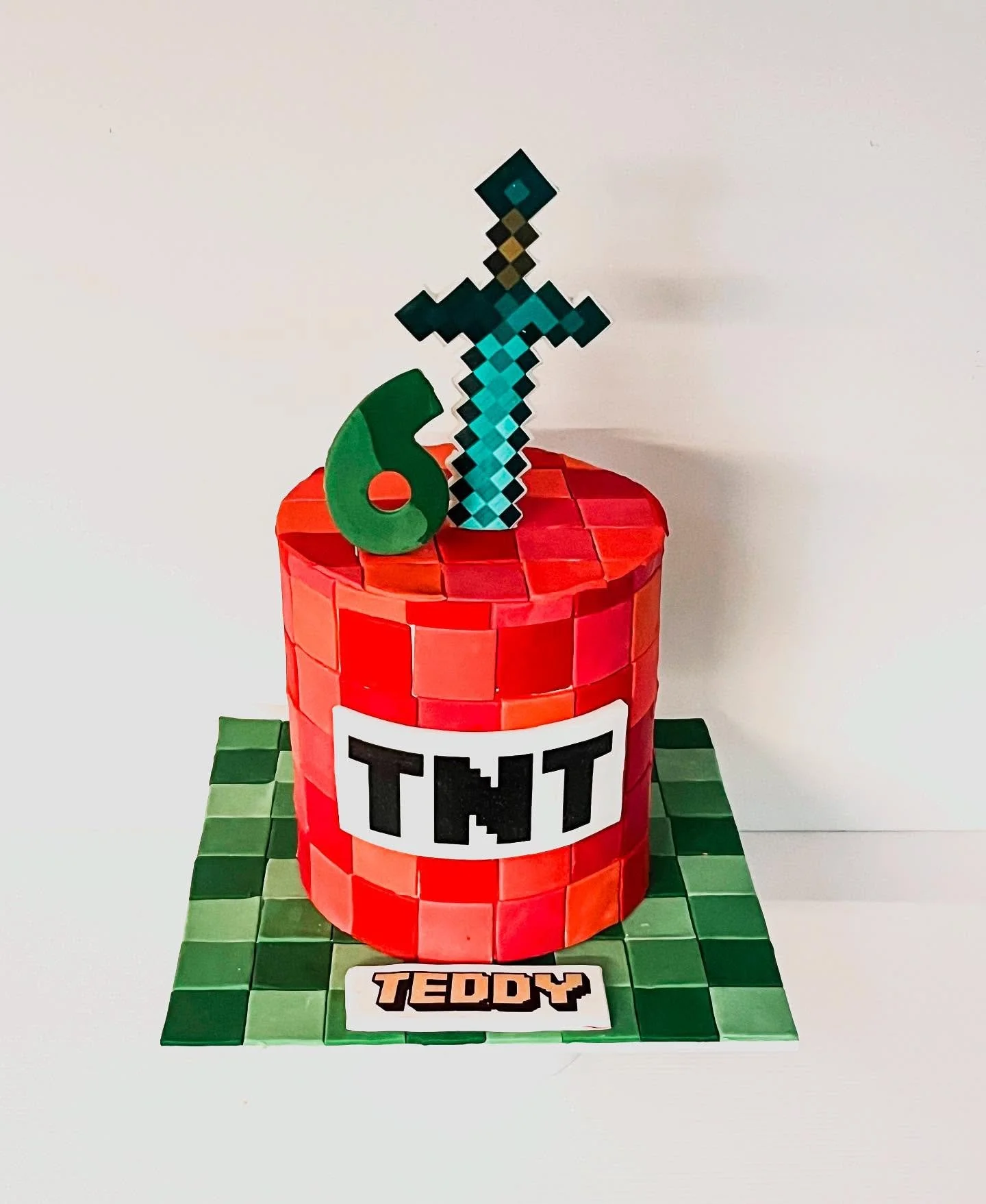 A constant recurring 6yr old boy obsession! #minecraft 
.
.
.
.
.
.
#cakesofinstagram #cakessydney #sydneybaker #cakedesign #sydneycakes #sydneynorthshore #cakeoftheday #cakesofsydney