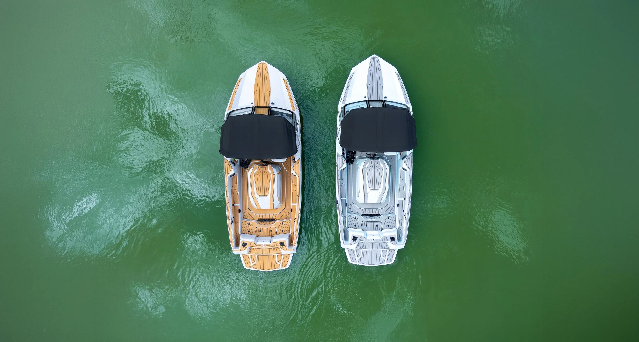   En BOTASKI Seseña Waterski Complex creen que el esquiador es el protagonista y por eso trabajan para que tenga las mejores condiciones posibles, por ello han confiado en    Nautique   , una empresa dedicada durante 90 años al diseño y evolución de 