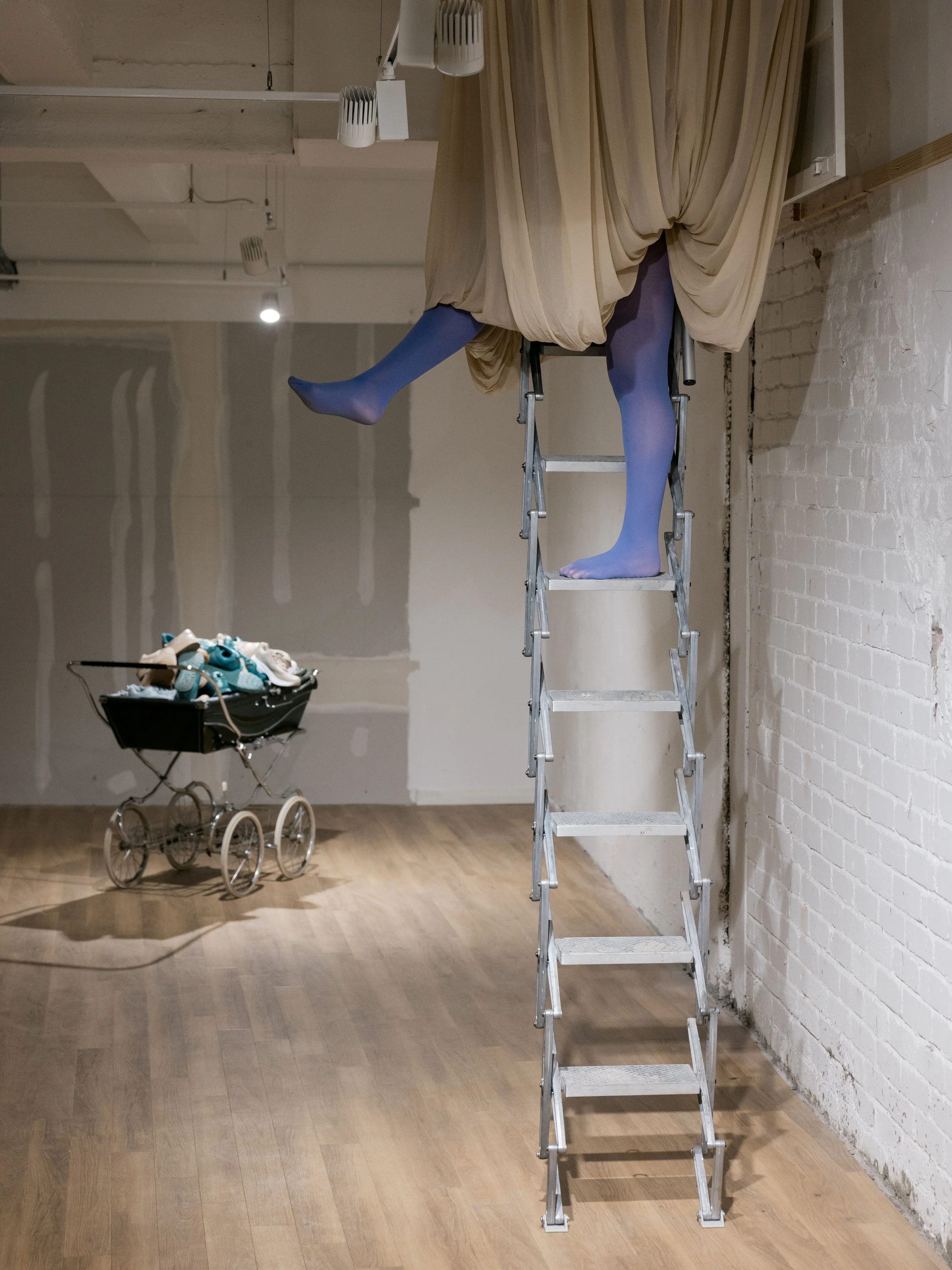 Amanda & Sandra Performance - HI-RES - Finals - 2.jpg