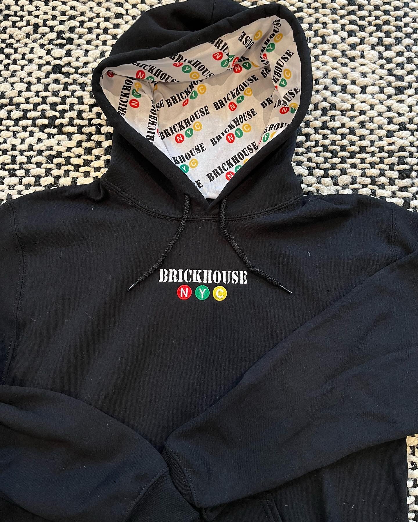 Our newest obsession:  custom printed hoodie liners
❤️&zwj;🔥❤️&zwj;🔥❤️&zwj;🔥❤️&zwj;🔥❤️&zwj;🔥❤️&zwj;🔥
@brickhouse
#swag #swagbag #hoodie #sublimated #printing #fullcolor #branding #onbrand #trend #trending #swag #everybody #wants #corbinstyle
