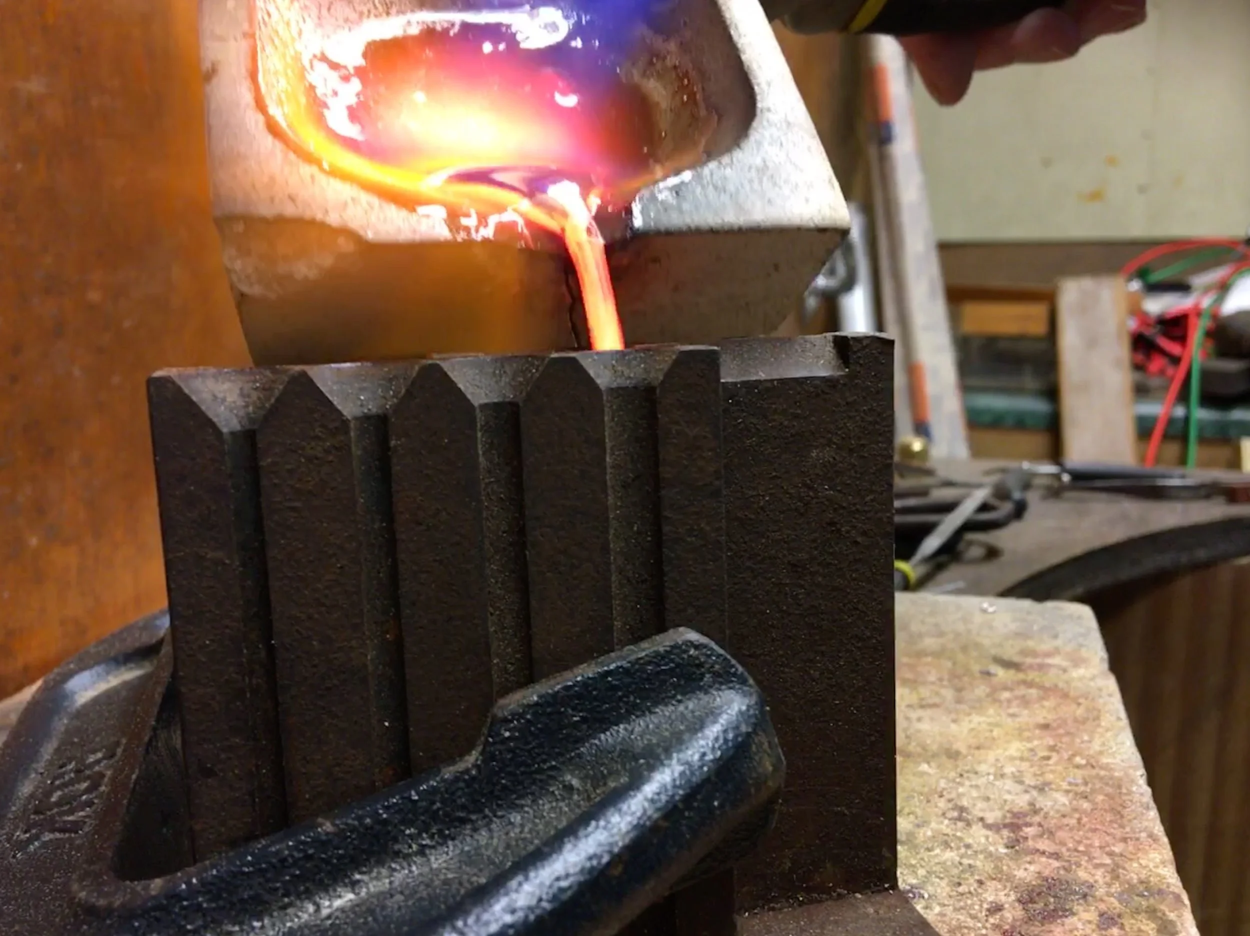Gold smelting.jpg