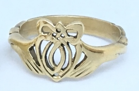 JVD Ladies' Claddagh Ring close-up 4.jpg