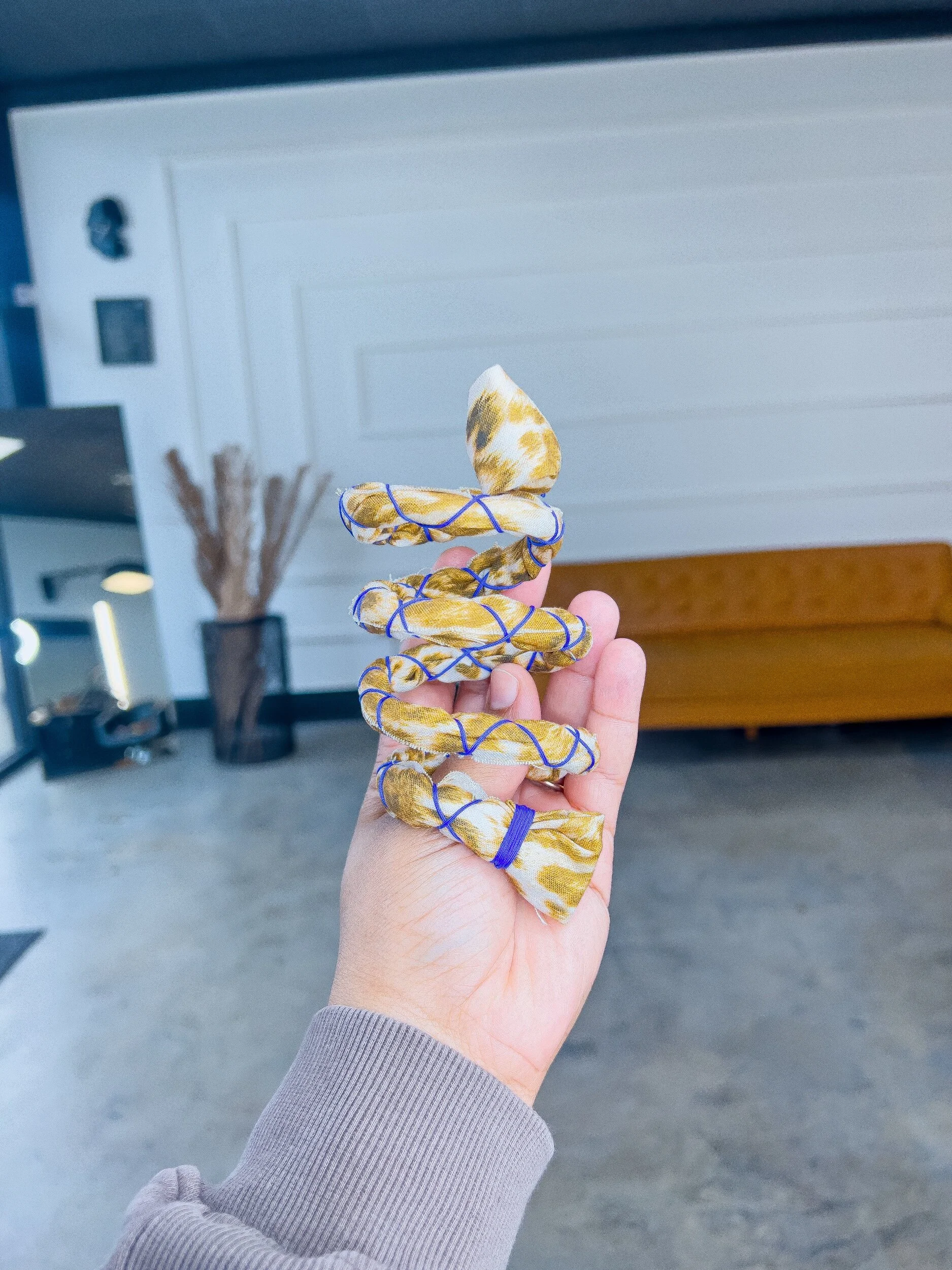 ECBF10DB-0200-49AE-806E-35CE675351BB