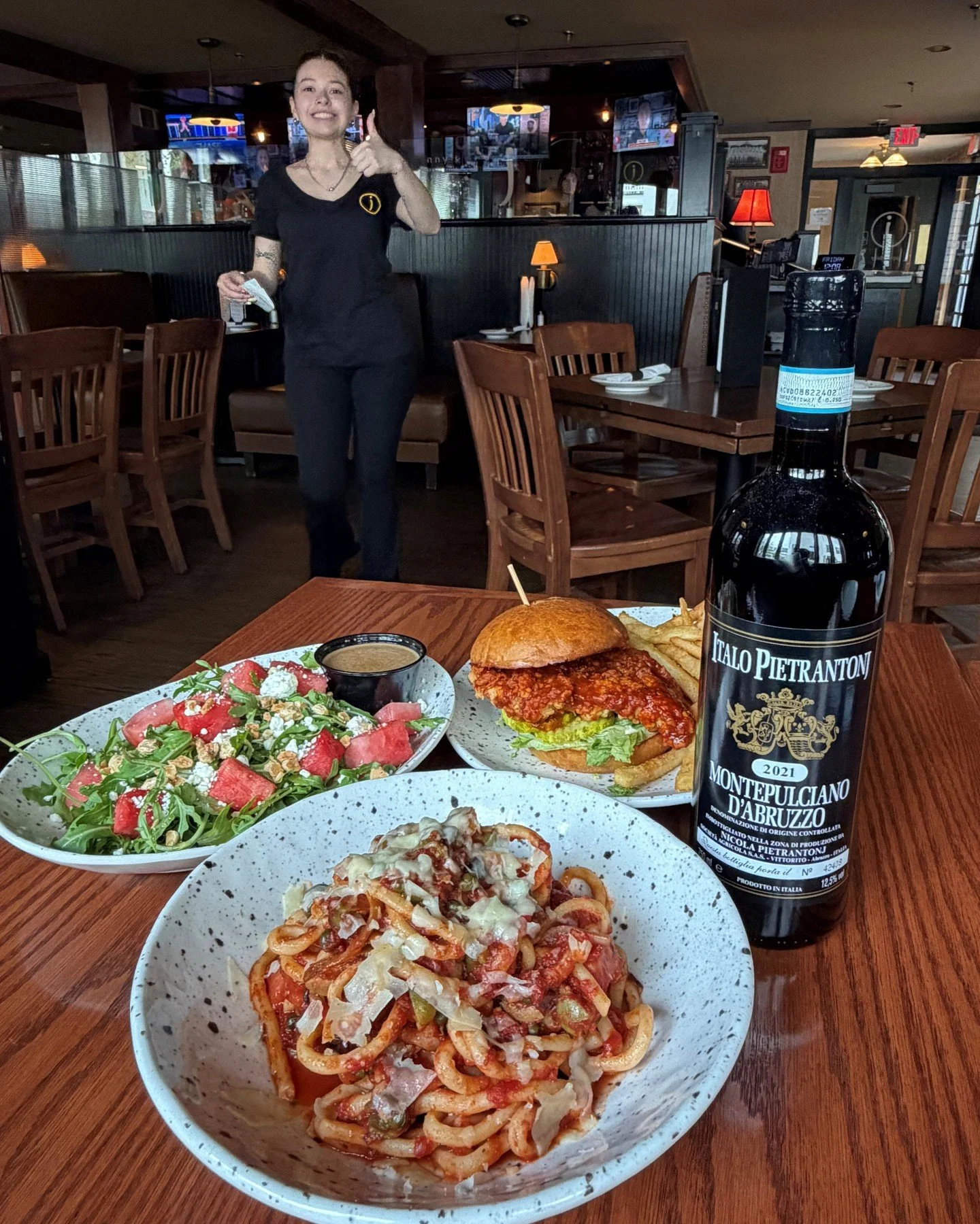 This Week&rsquo;s Lineup is Looking GOOD🔥 Join us this weekend!

🍸Cocktails: Kiss &amp; Tell | Island Hopper | Penicillin
🍲Soup of the Moment: Bacon Corn Chowder
🥗Start Here: Watermelon Salad | Pretzel Bites
🍽️Mains: French Dip | Korean Crispy C