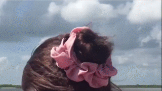 scrunchy in biosphere.gif