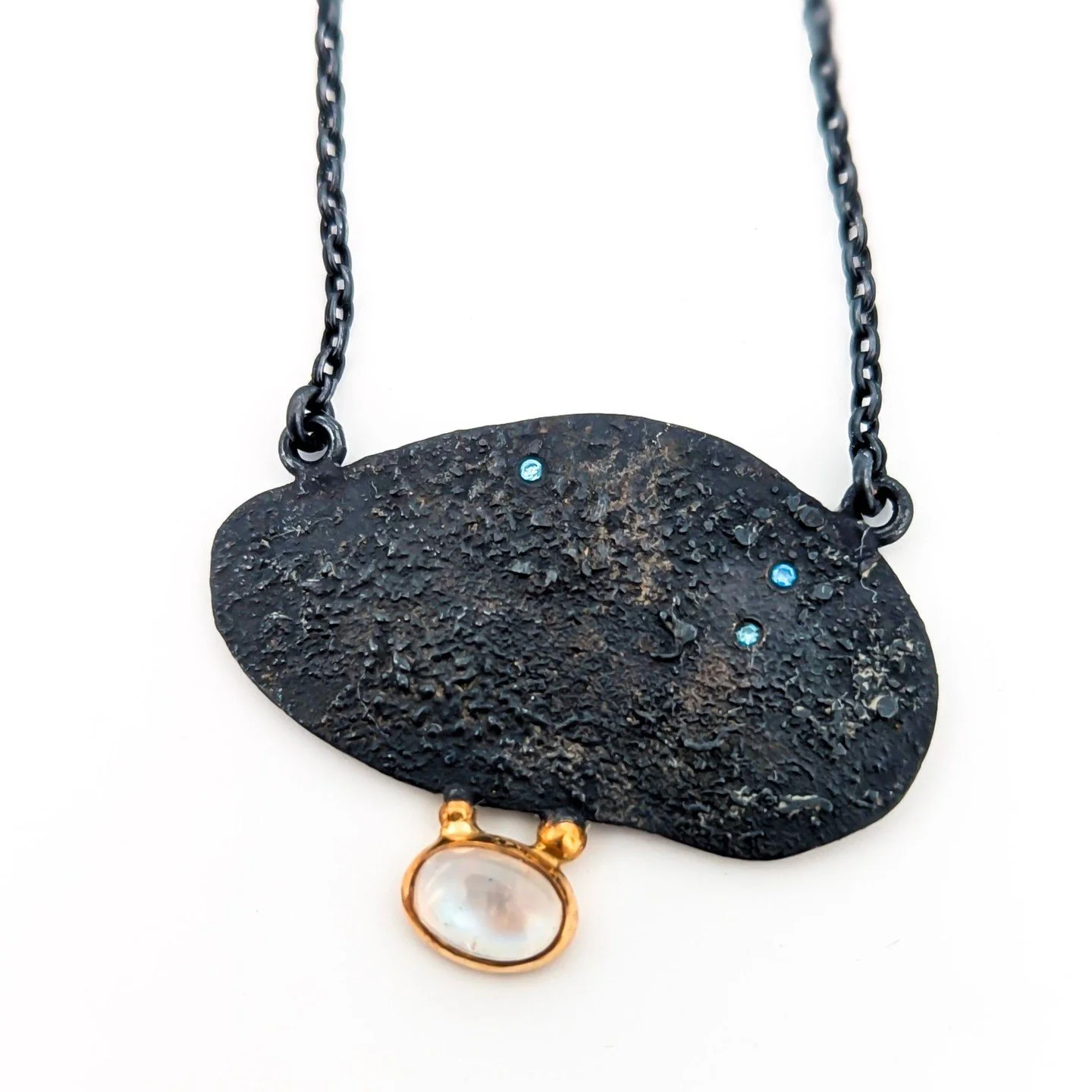 moon salutation⁠
dance and sing with the dark skies,⁠
stars watching above⁠
⁠
I'll be at @springfield.art's Fine Art Fair at Edwards Place this weekend! Springfield is one of the unique places that I am fortunate enough to plan for two shows a year! 