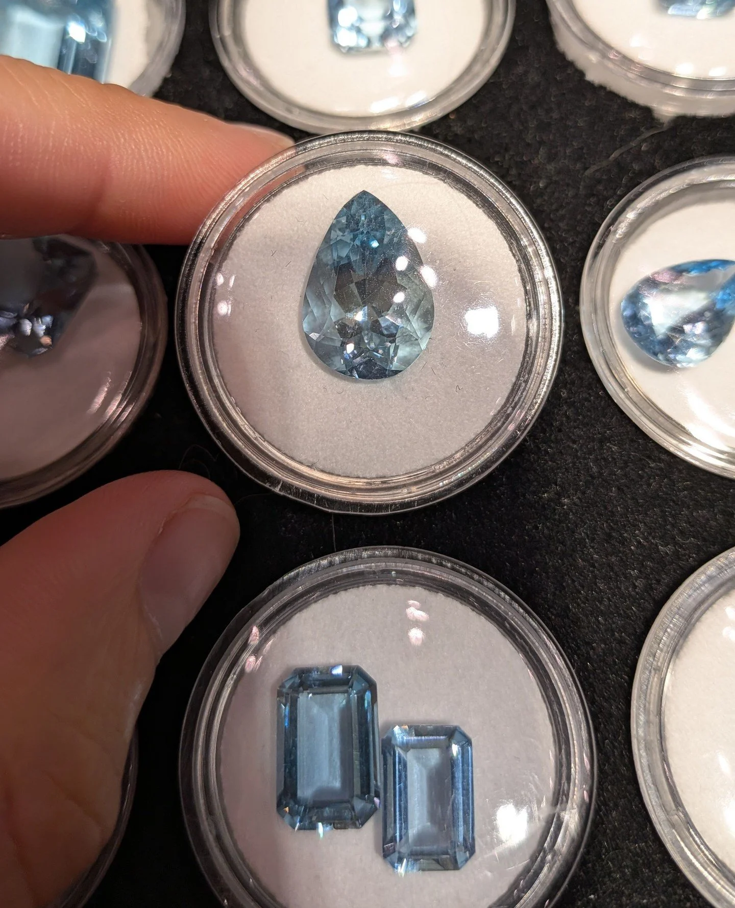 Just sharing a bit of sparkle and color from the Atlanta Jewelry Show! Do any stones speak to you? 💭✨️