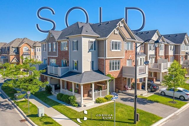 And just as soon as she got here...she was gone! Big congrats to my clients on the sale of their home. The market is hot and #Milton just might be on fire 🔥! we were able sell this home in multiple offers for #overasking in just one day. There is no