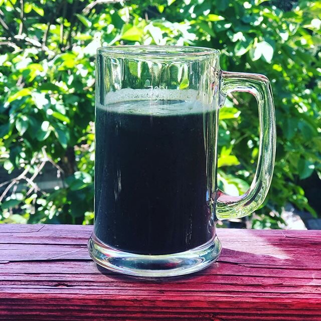Heavy metal detox shake for lunch today. Orange juice, wild frozen blueberries, cilantro, frozen banana and spirulina.  Interested in heavy metal detoxing? Check out @medical-medium #heavymetaldetoxsmoothie #heavymetaldetox #wildblueberries #cilantro