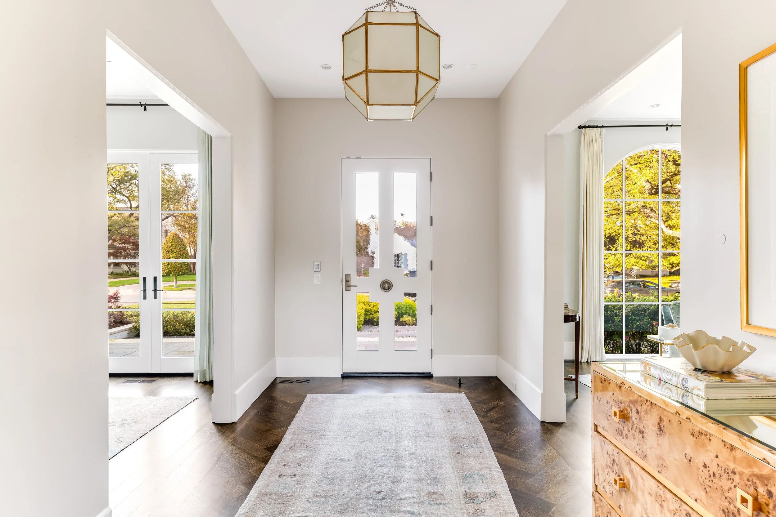 3915 Southwestern Blvd-1.jpg