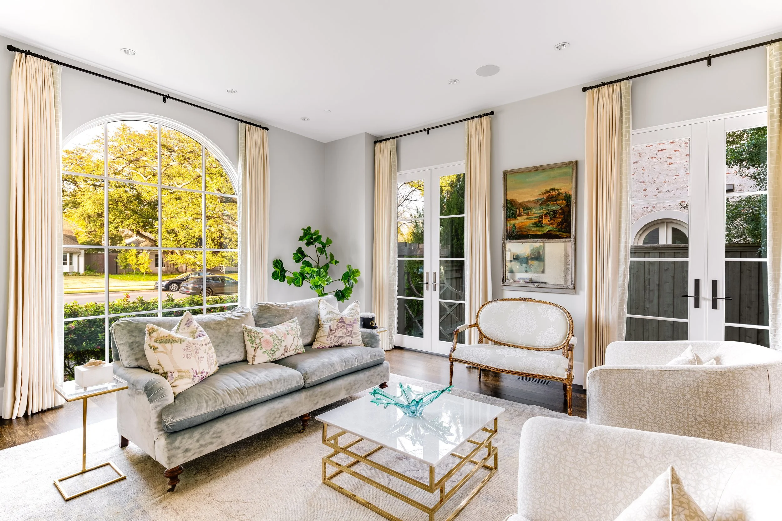 3915 Southwestern Blvd-2.jpg