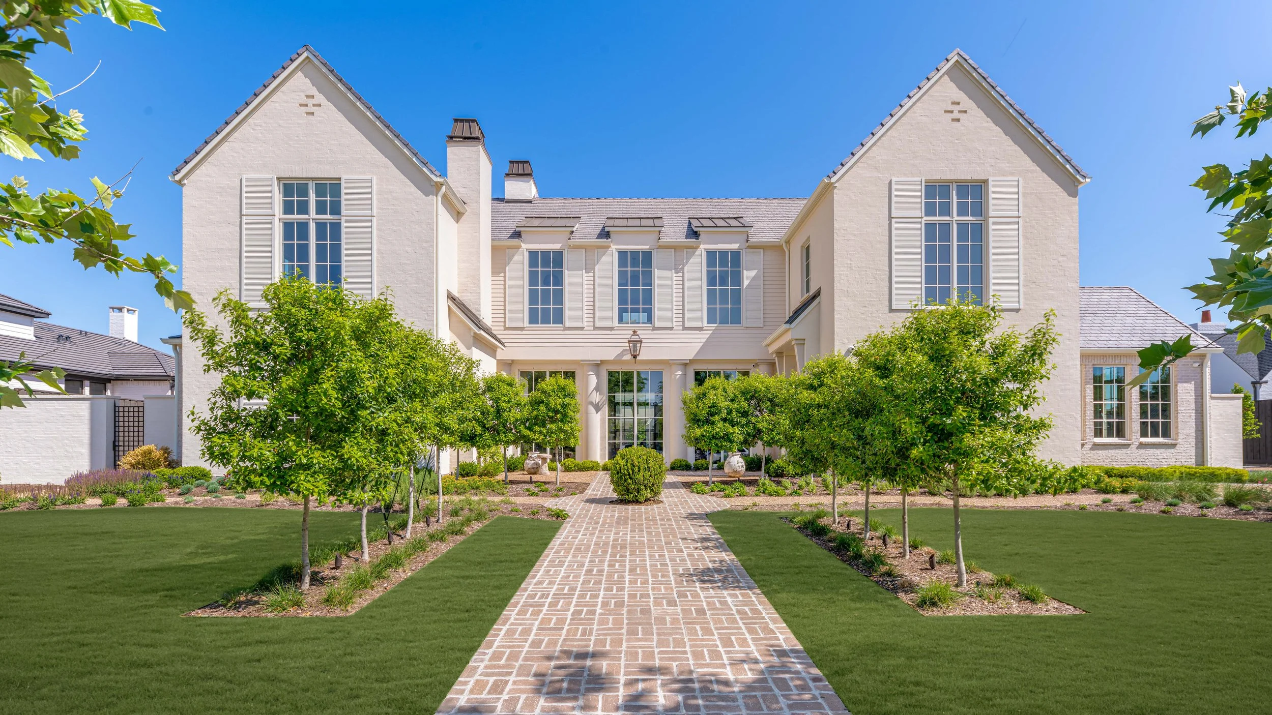 Lincoln Windows: How to Make Your Color Selection