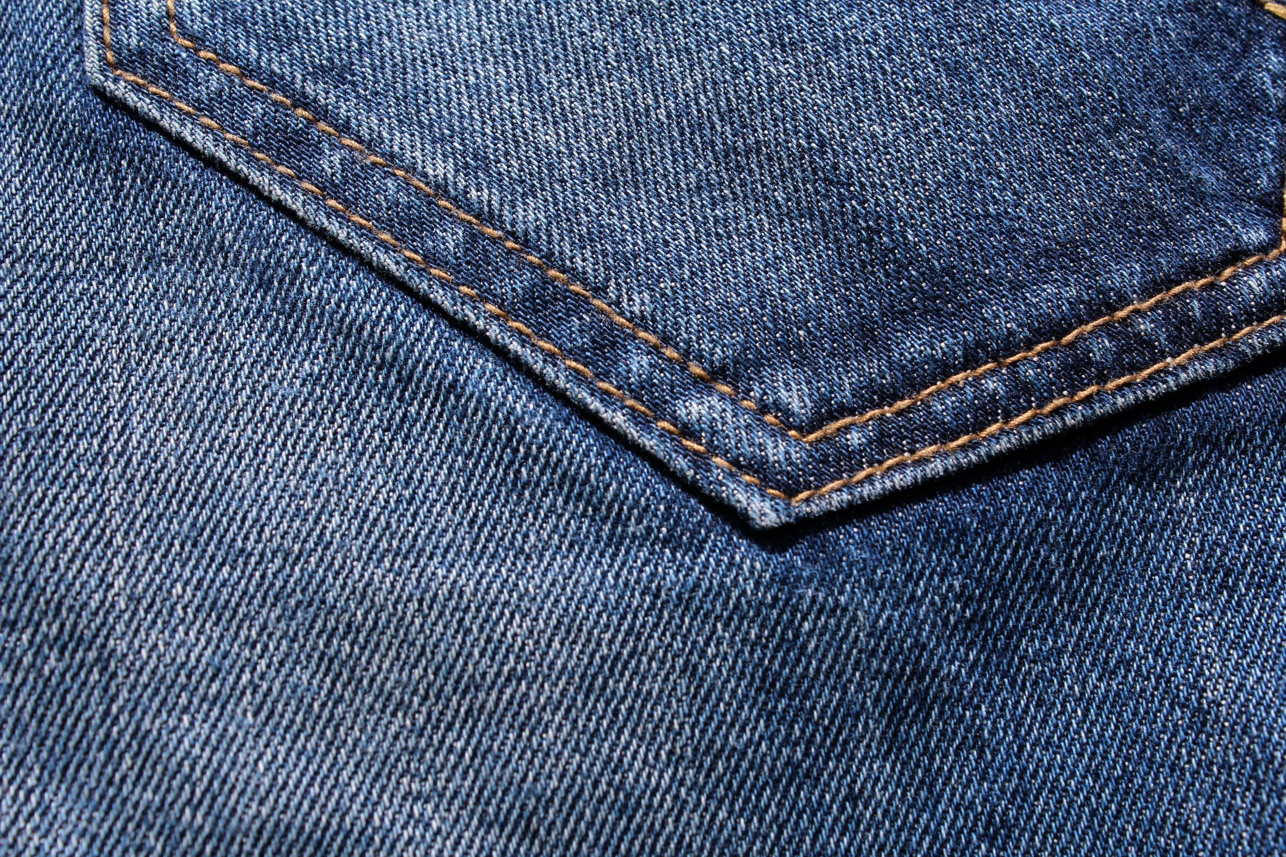 How Do Men's Pant Sizes Work?