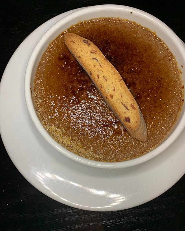 Still have room for dessert?⁣
⁣
#hoboken #hudsoncounty #newforkcity #forkyeah #njfoodie #foodie #njmoms #njfamilies #brassrail #restaurant #njrestaurants #foodstagram #feedfeed #chefsplate #dessert
📷: @needtoeatthis