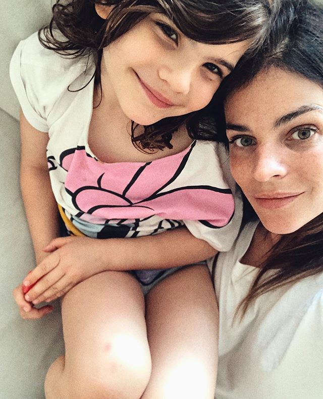 Team Brunettes @romyandthebunnies #romynicole π