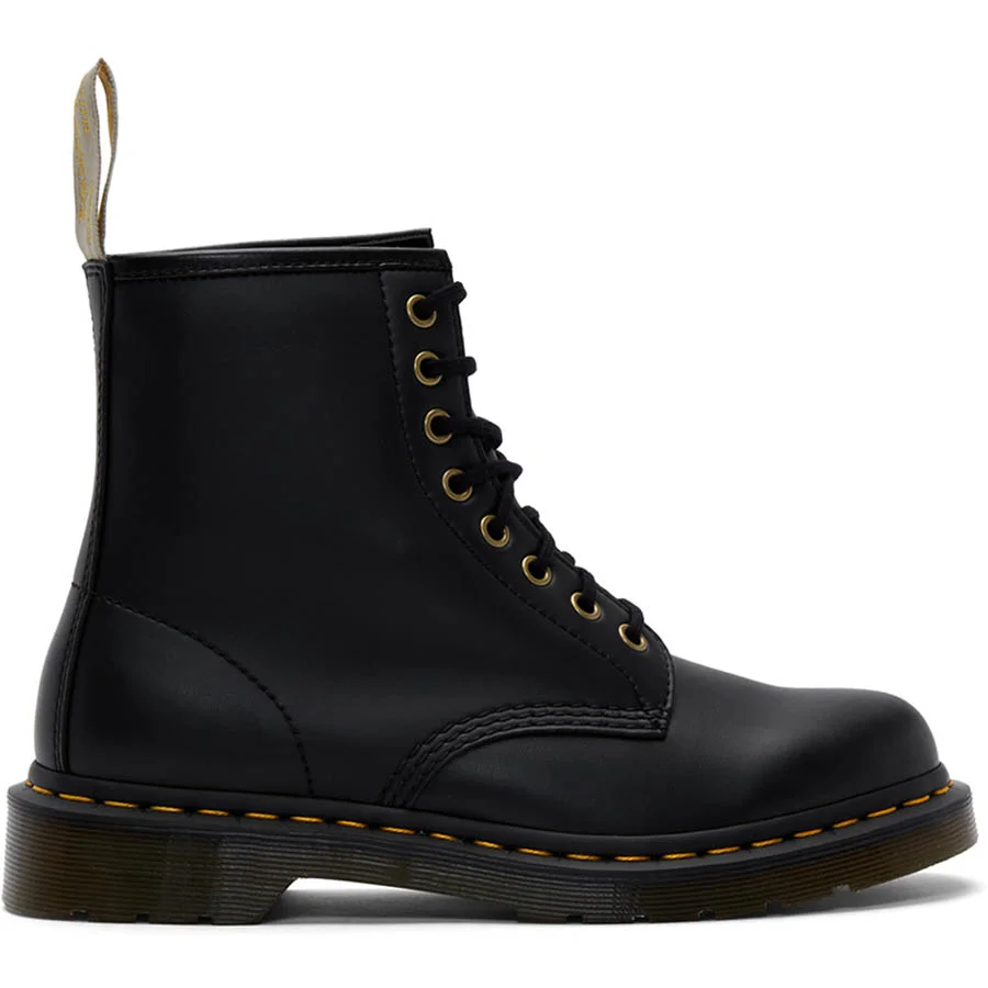 DOC MARTENS&lt;strong&gt;BLACK 1460 BOOTS&lt;/strong&gt;&lt;span&gt;$140&lt;/span&gt;