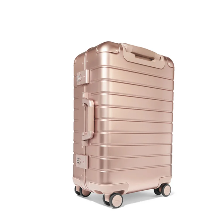 AWAY&lt;strong&gt;CARRY ON SUITCASE&lt;/strong&gt;&lt;span&gt;$475&lt;/span&gt;