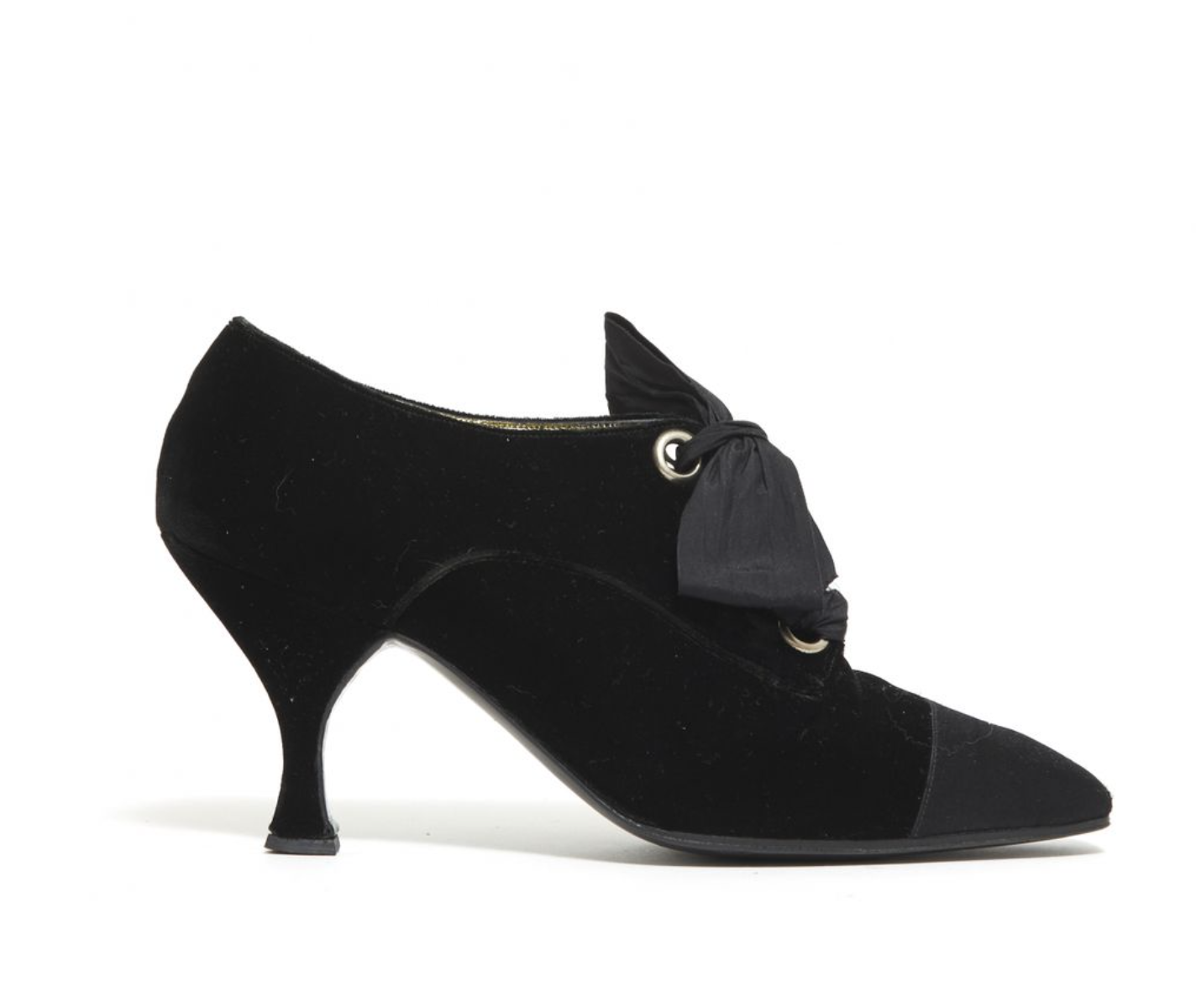 CHANEL HAUTE COUTURE BROGUE PUMPS IN SMOOTH BLACK VELVET, SATIN FRONT TOE - SIZE 26.5 FR - £345.10