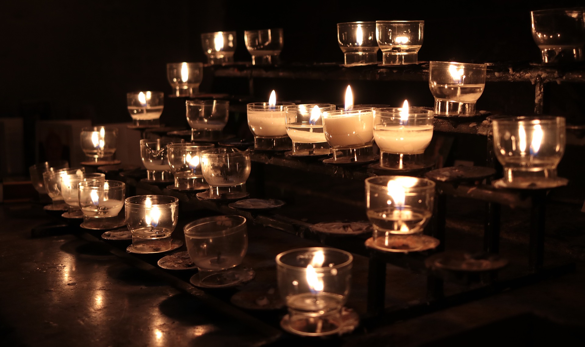 candles-2628575_1920.jpg