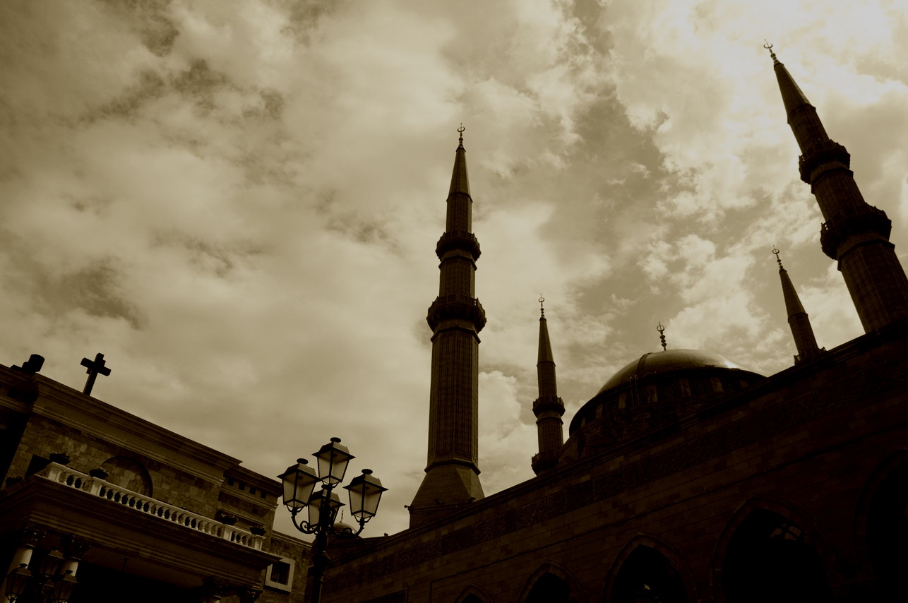 church_and_a_mosque_in_Beirut_Lebanon.jpg