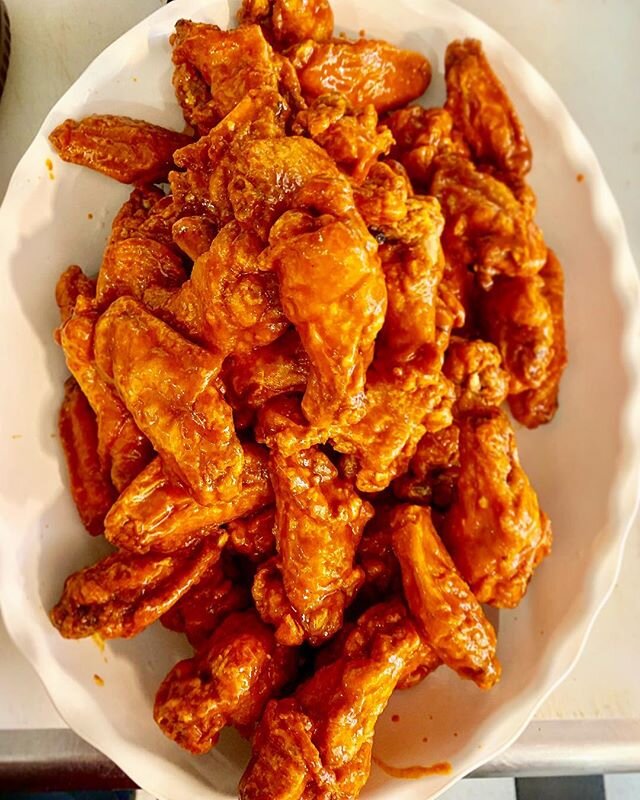 Hot, Juicy, Buffalo, Bell &amp; Evans Wings