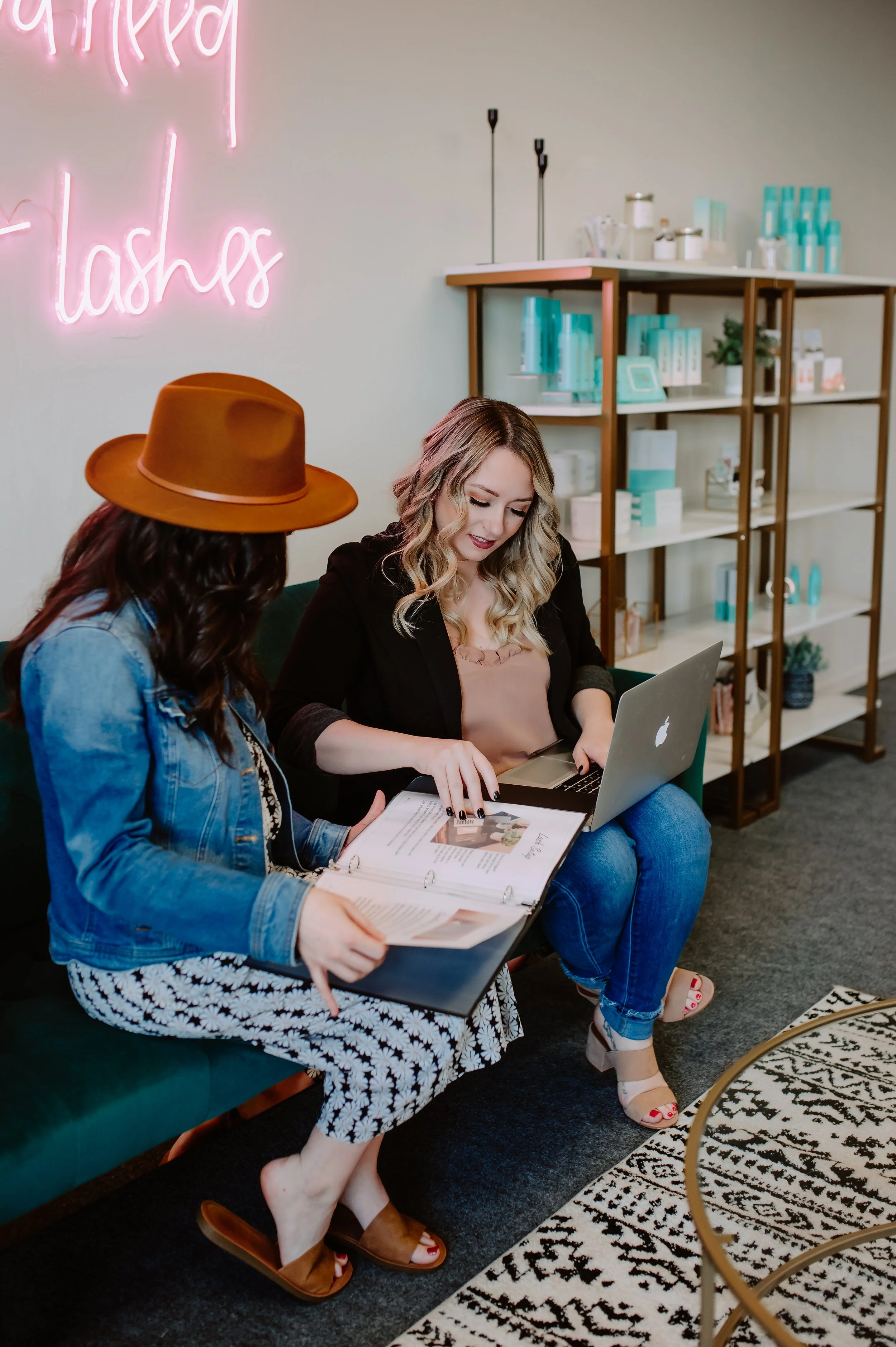 Pretty little Lash Co.