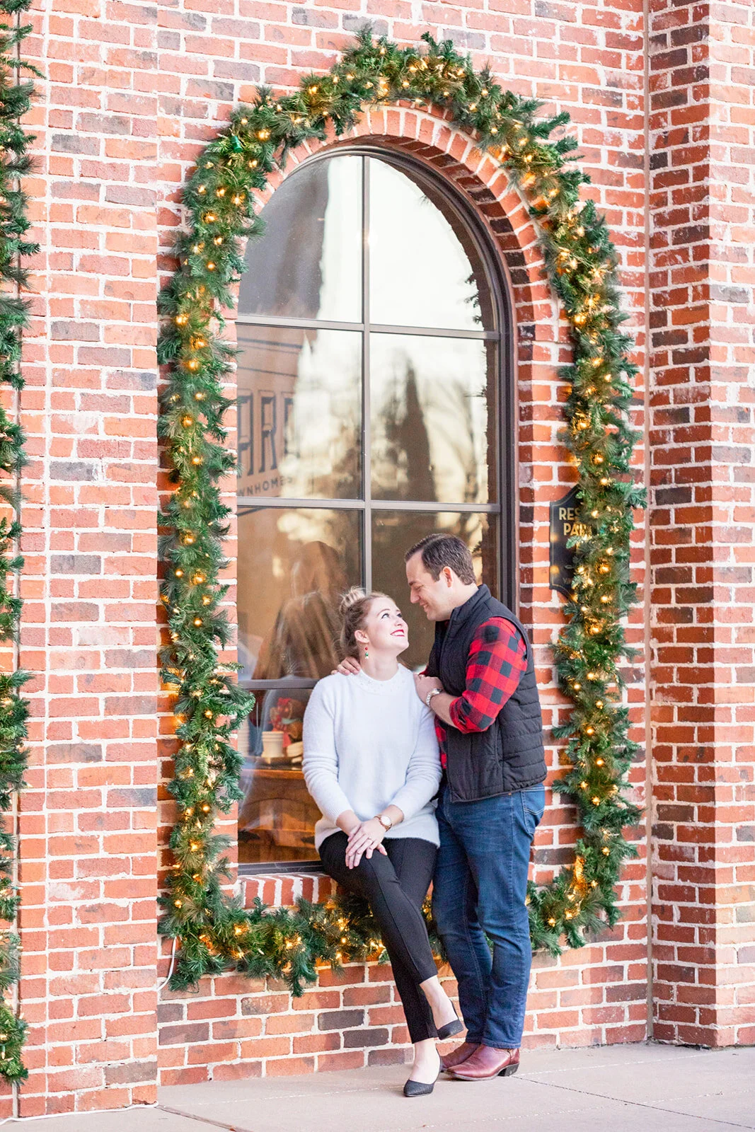 Katherine + Brian: Christmas Couples Session