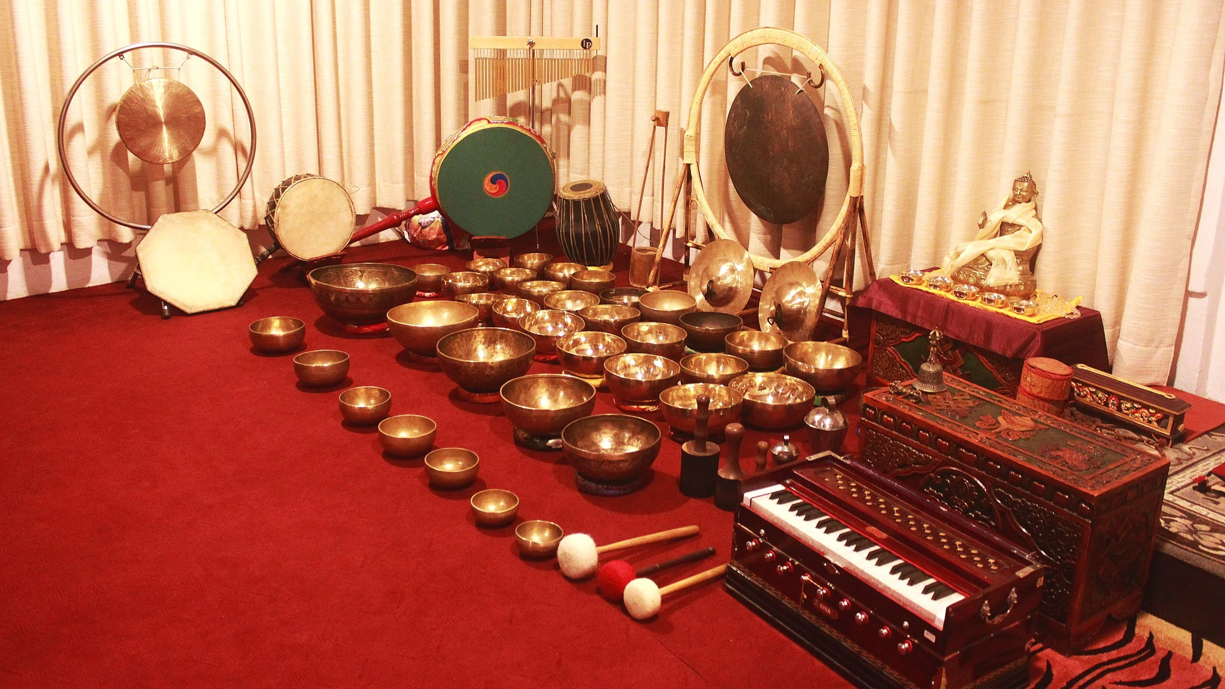 Professional Sound Healing and Singing Bowl meditation Courses — Divine