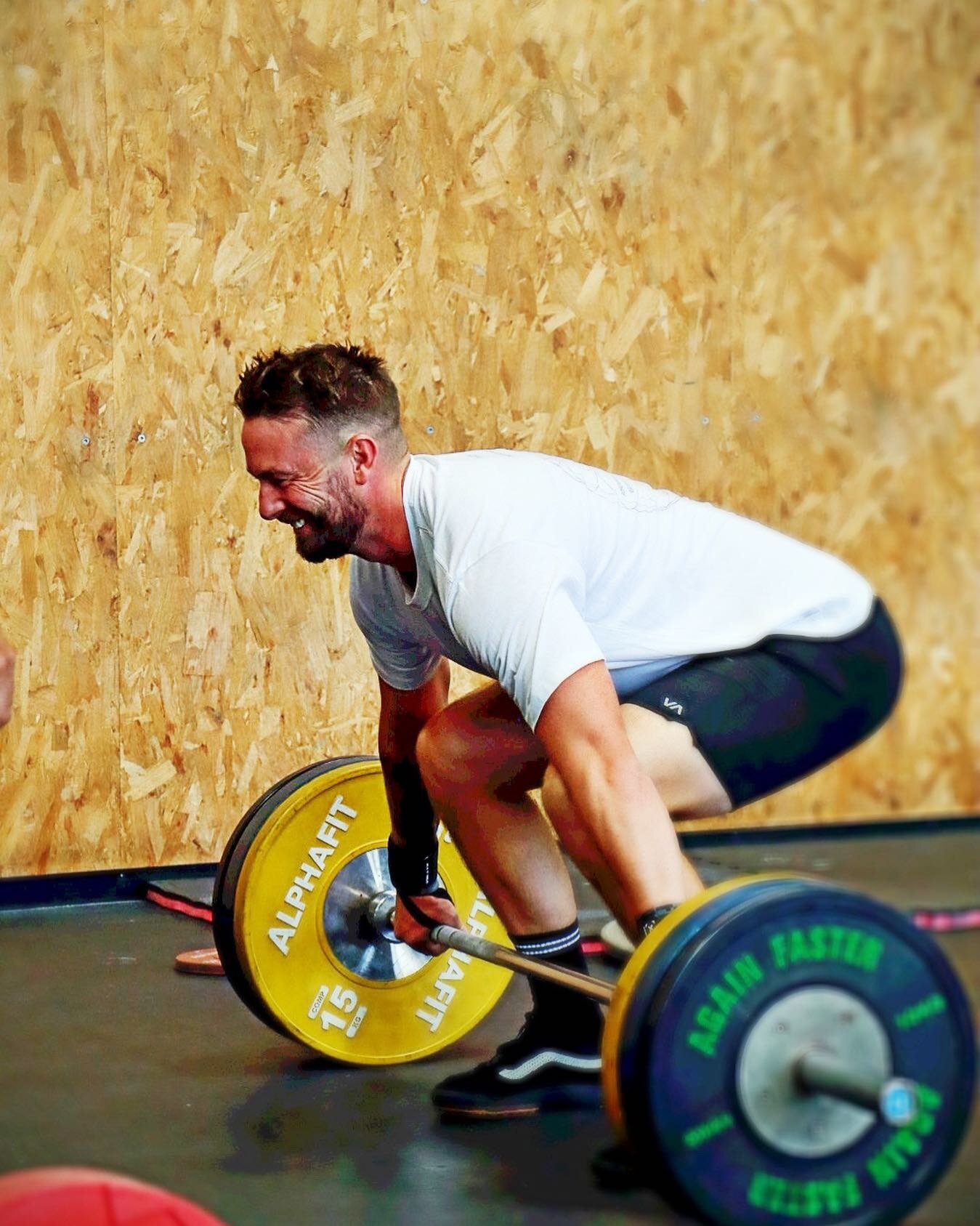 CrossFit is the medicine you want to be on for the rest of your life💪

@adambiddle #crossfitnoosa #olympicweightlifting