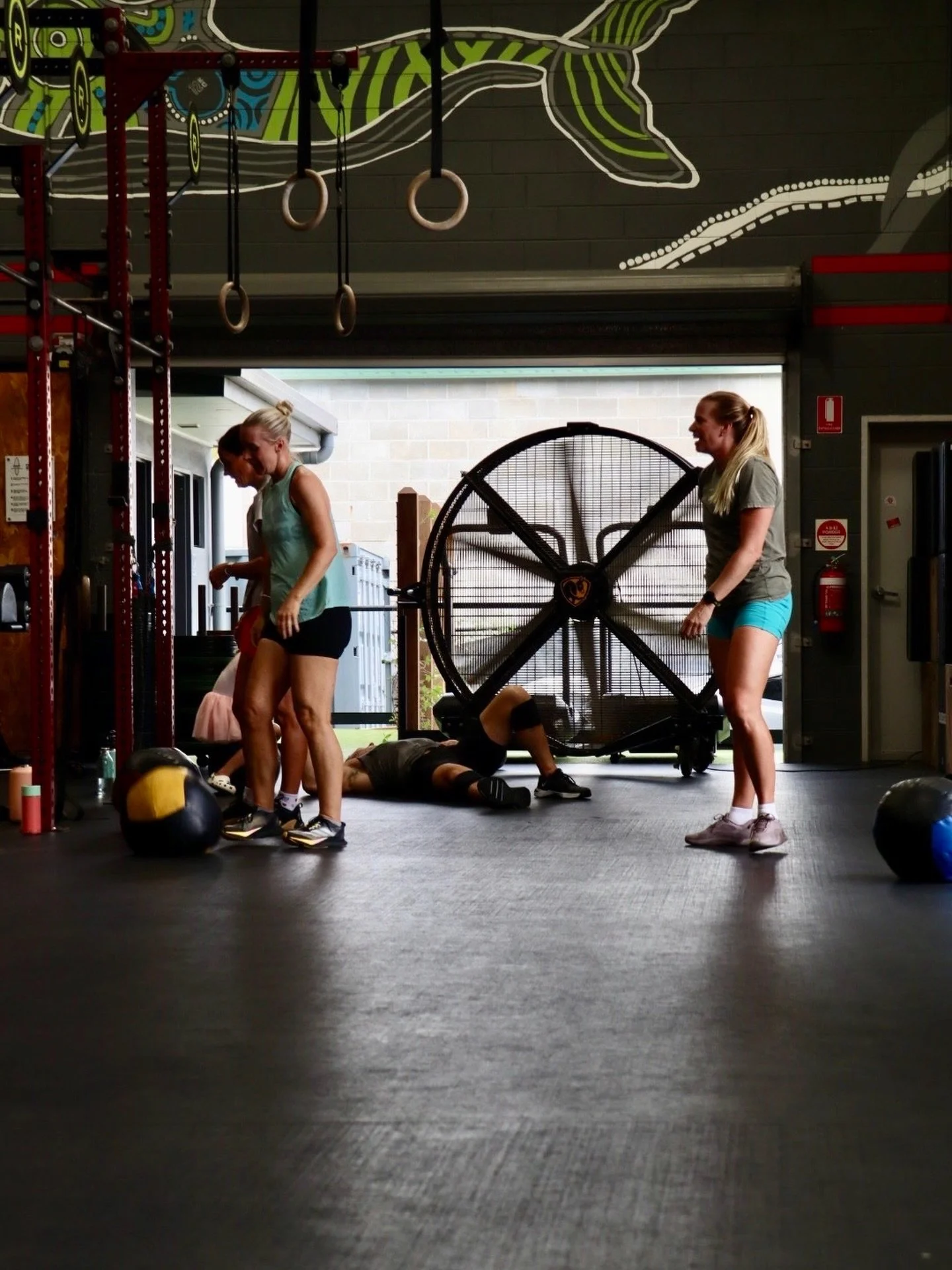 Warning: CrossFit can make you moody. If you&rsquo;re already moody, CrossFit can make you happy 😃 
@mayhemaffiliate