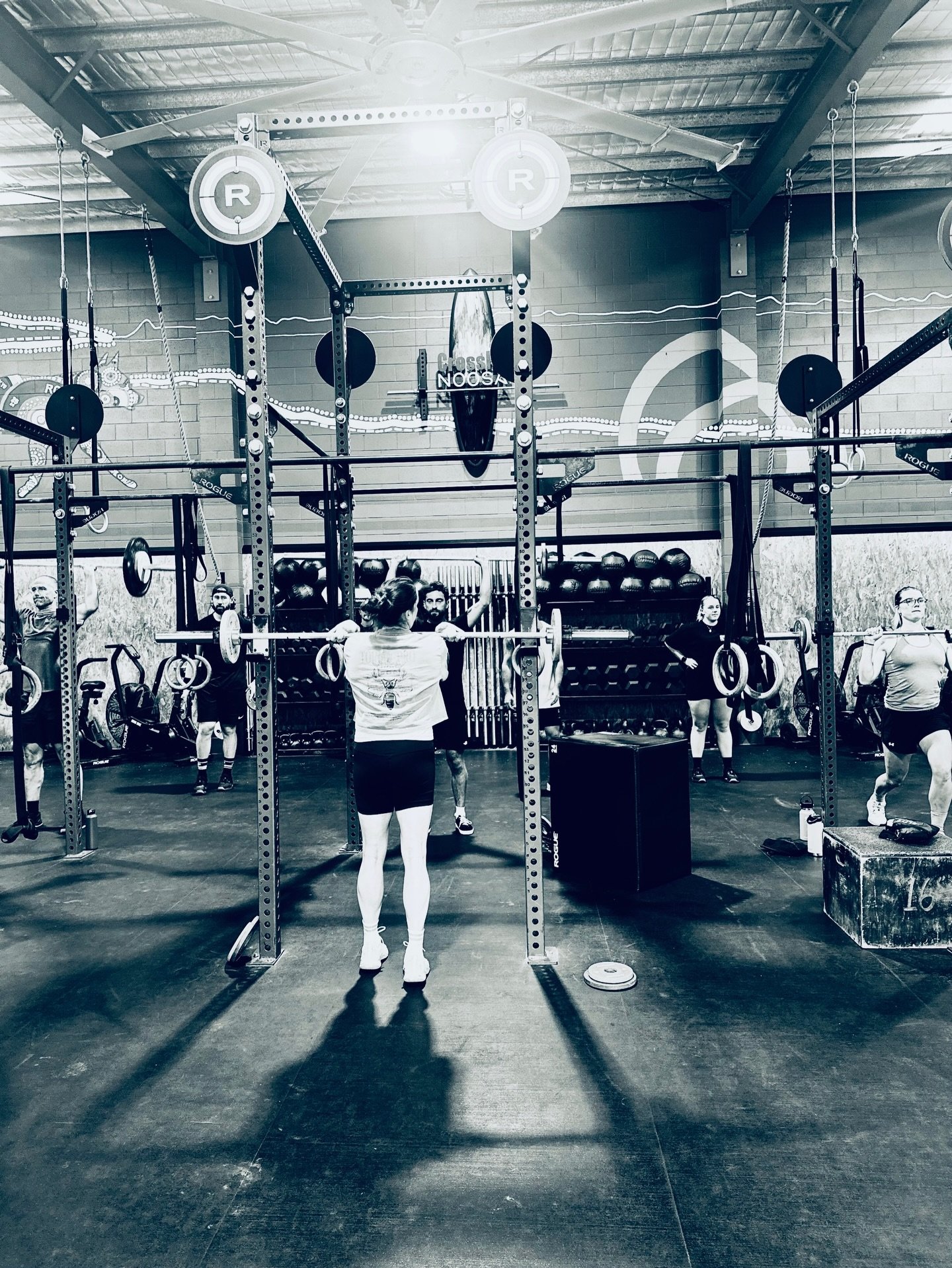 Will Capt&rsquo;n @kateysutton lead the way to victory for the &ldquo;Sunset Crew&rdquo;??? 
Friday Nights Lights, @crossfitgames kicking off in 2 more week! 
Let&rsquo;s go Noosa!