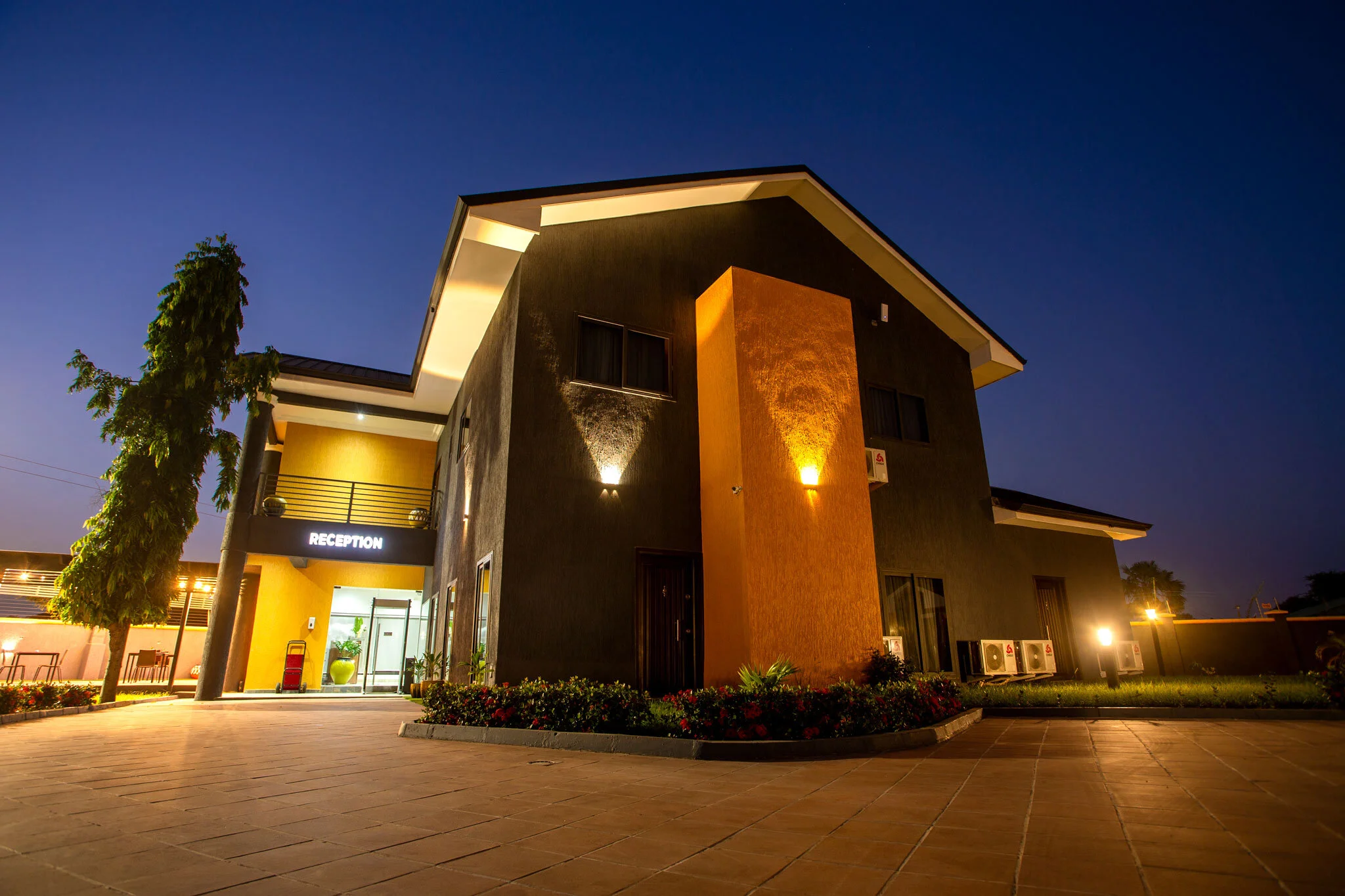 Doxa_Exterior_Dawn_7.jpg