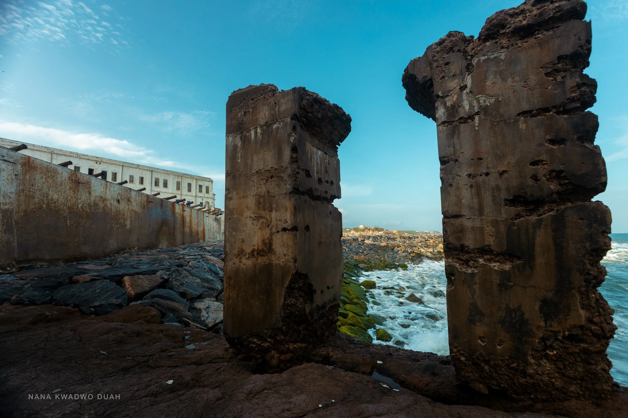 Pillars_Cape-Coast_4b.jpg