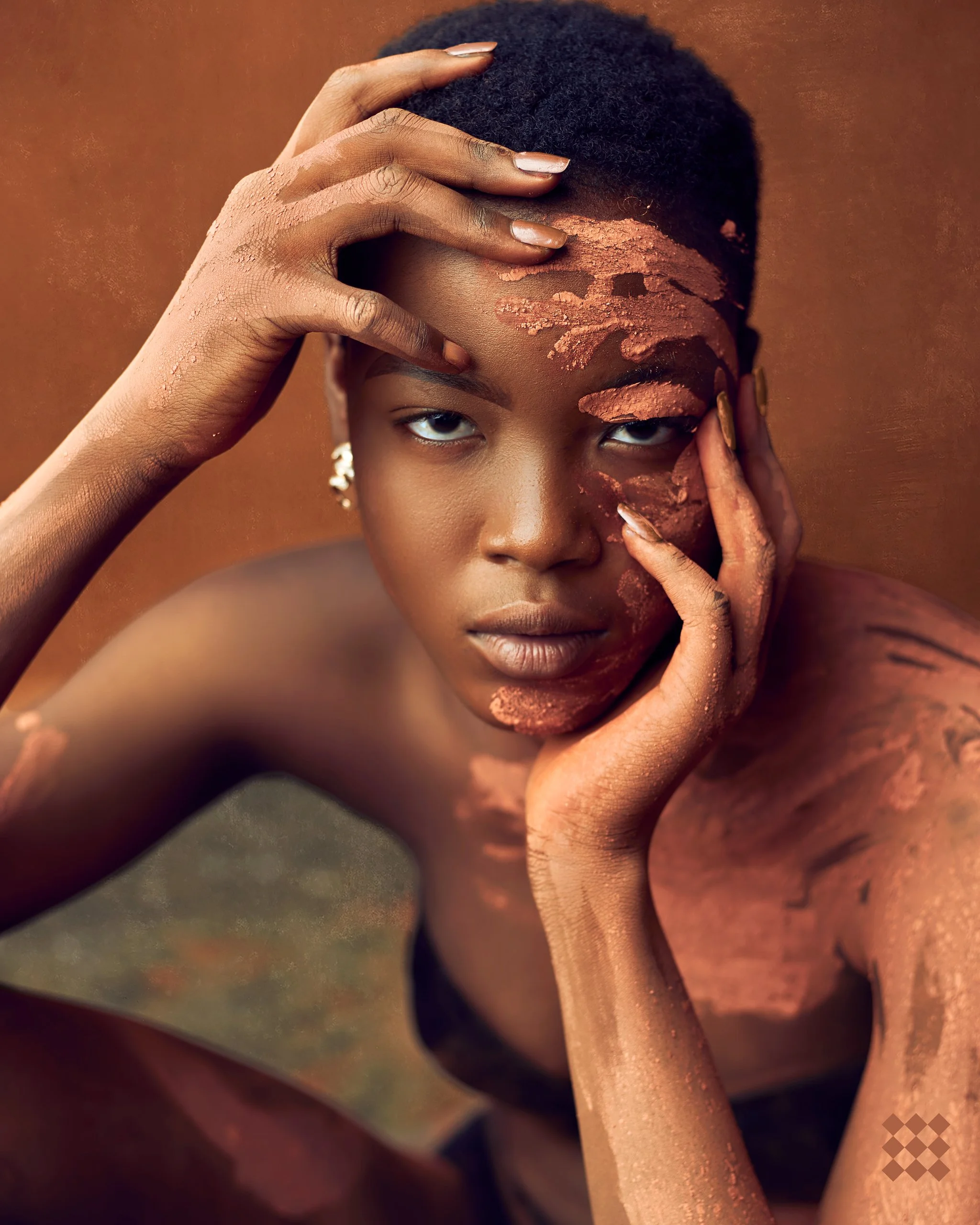 Maneya_Clay_1.jpg
