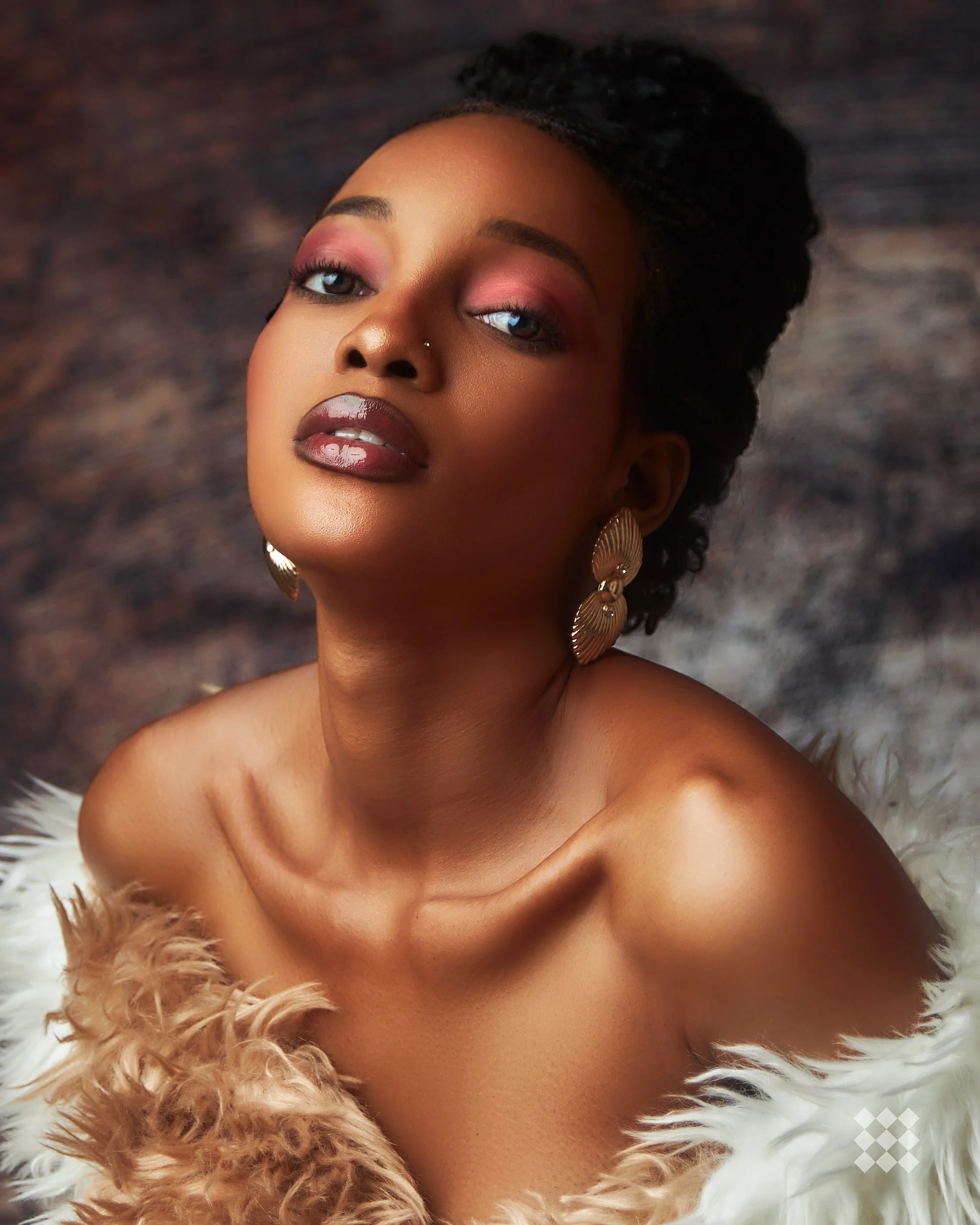 Regina_Beauty-Shot_1.jpg