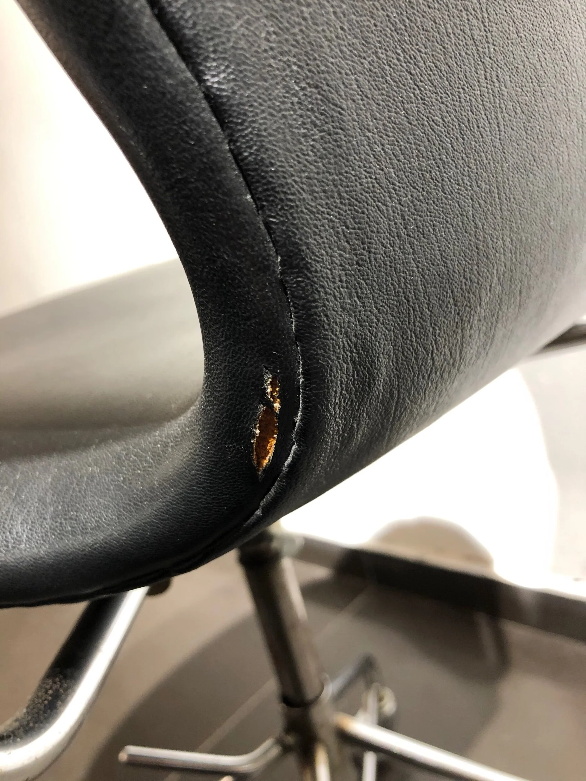 0DD16080-2F73-4543-A2D3-1AA209D85866