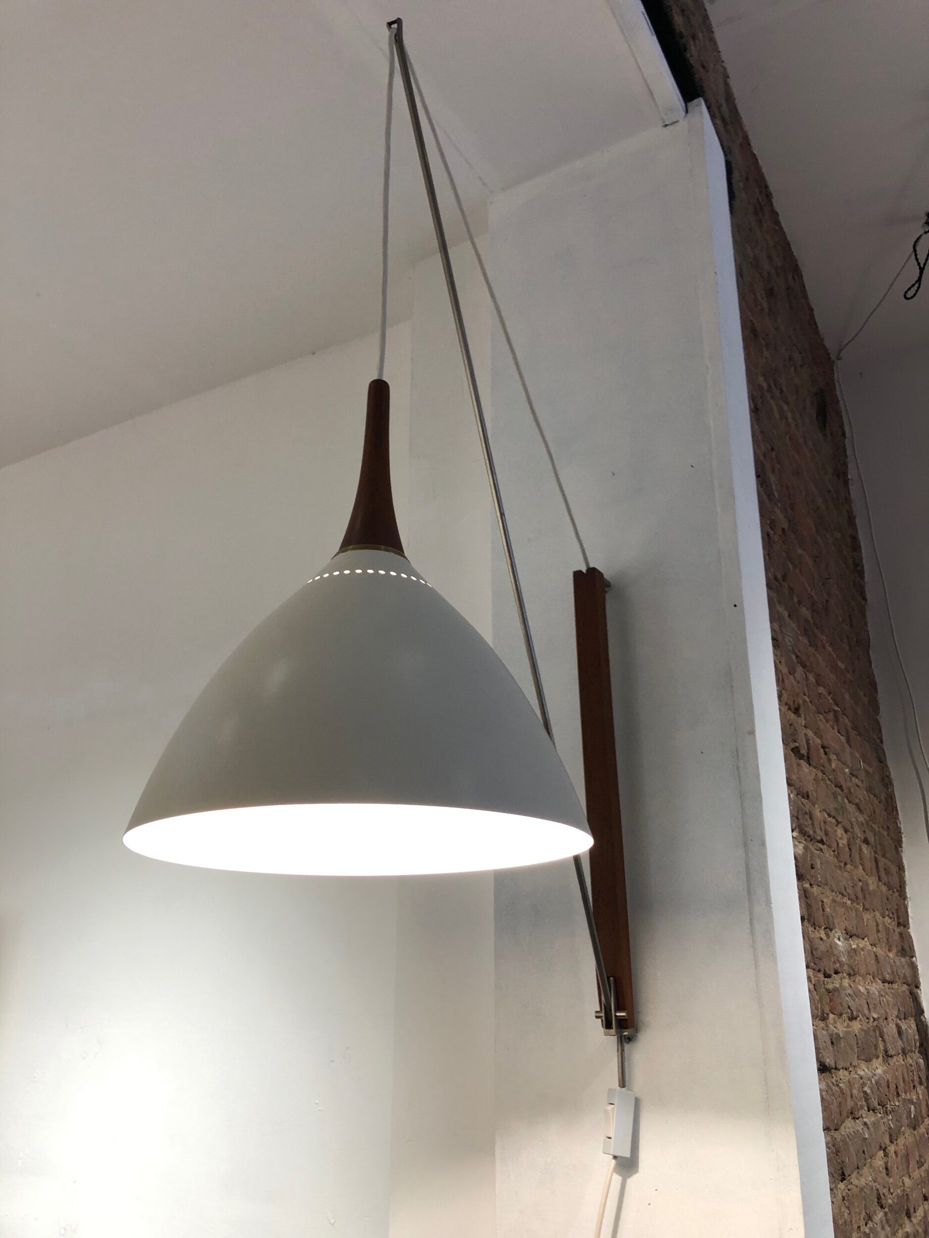 45521C77-189A-4114-B43C-0815065D9BDD