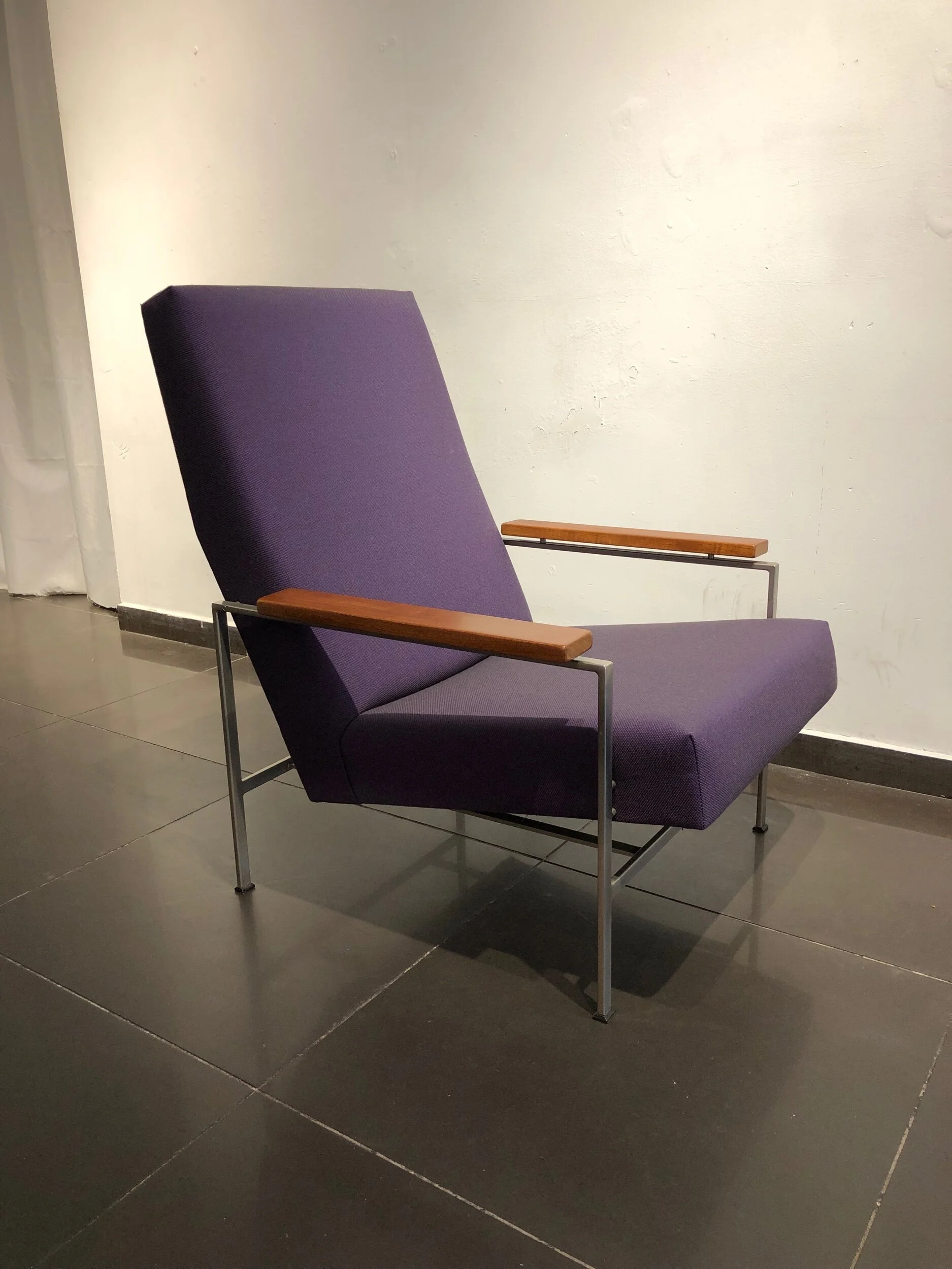 15F8E13E-2082-40EB-8F6E-C5A6C9C580A3