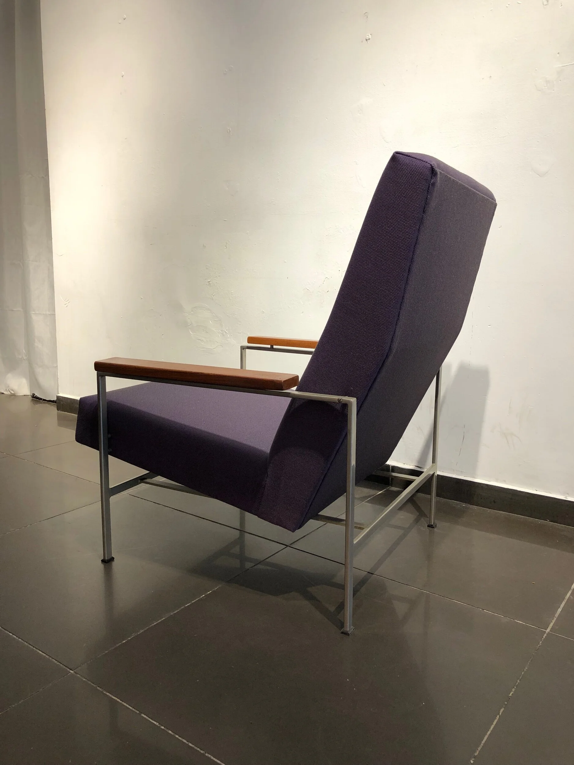 4A880C3C-F761-464E-A05F-C52EF0019E94