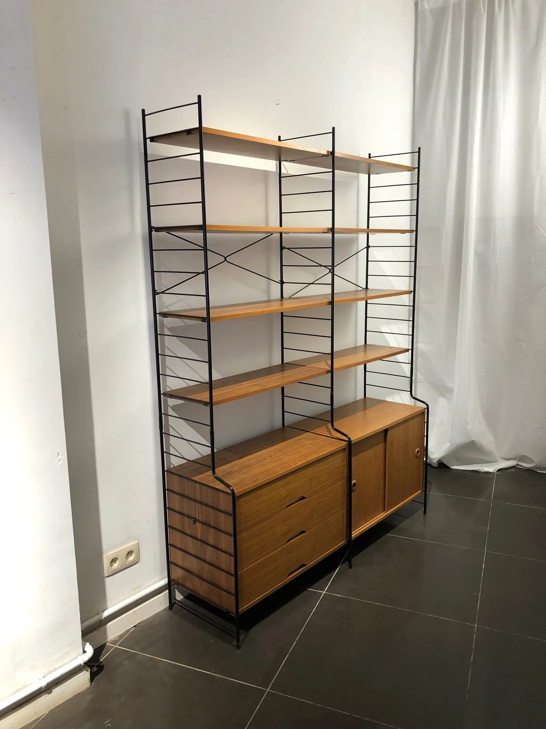 F7EFA338-4AFB-41E4-BE99-BE1DC4BF8D1B