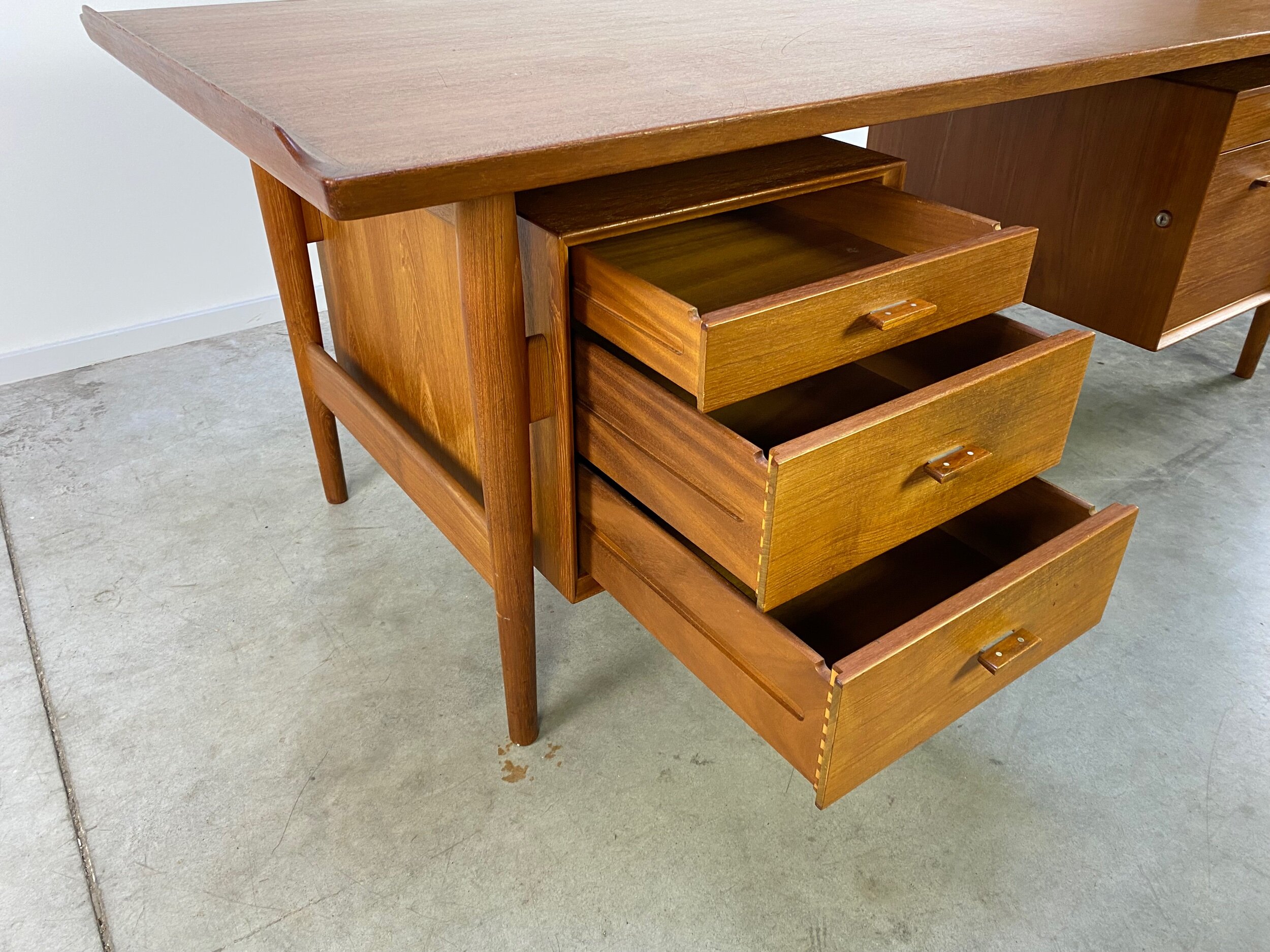 780FF0C0-75B8-4C53-808C-AD53A1C9D5C3