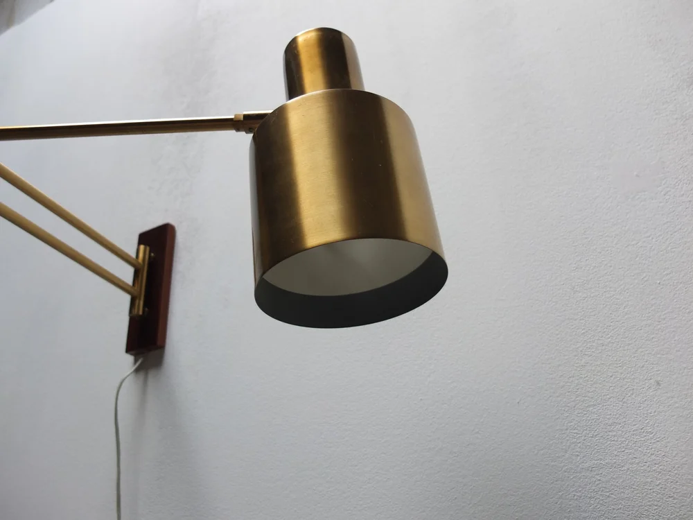 BRASS 'HORISONT' WALL LAMP BY JO HAMMERBORG FOR FOG & MØRUP, 1960S