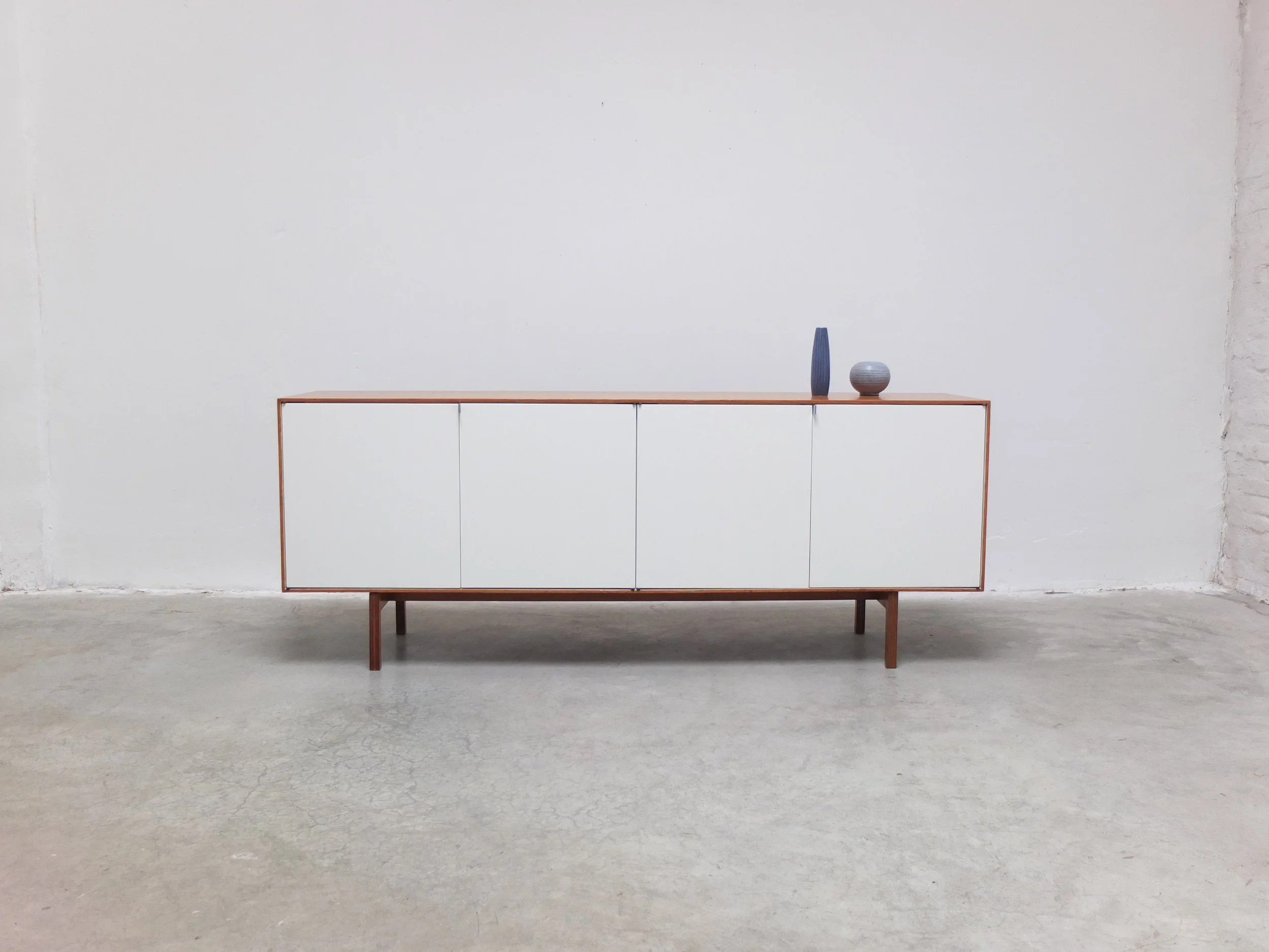 Freestanding 'Model 541' Sideboard by Florence Knoll for Knoll, 1952