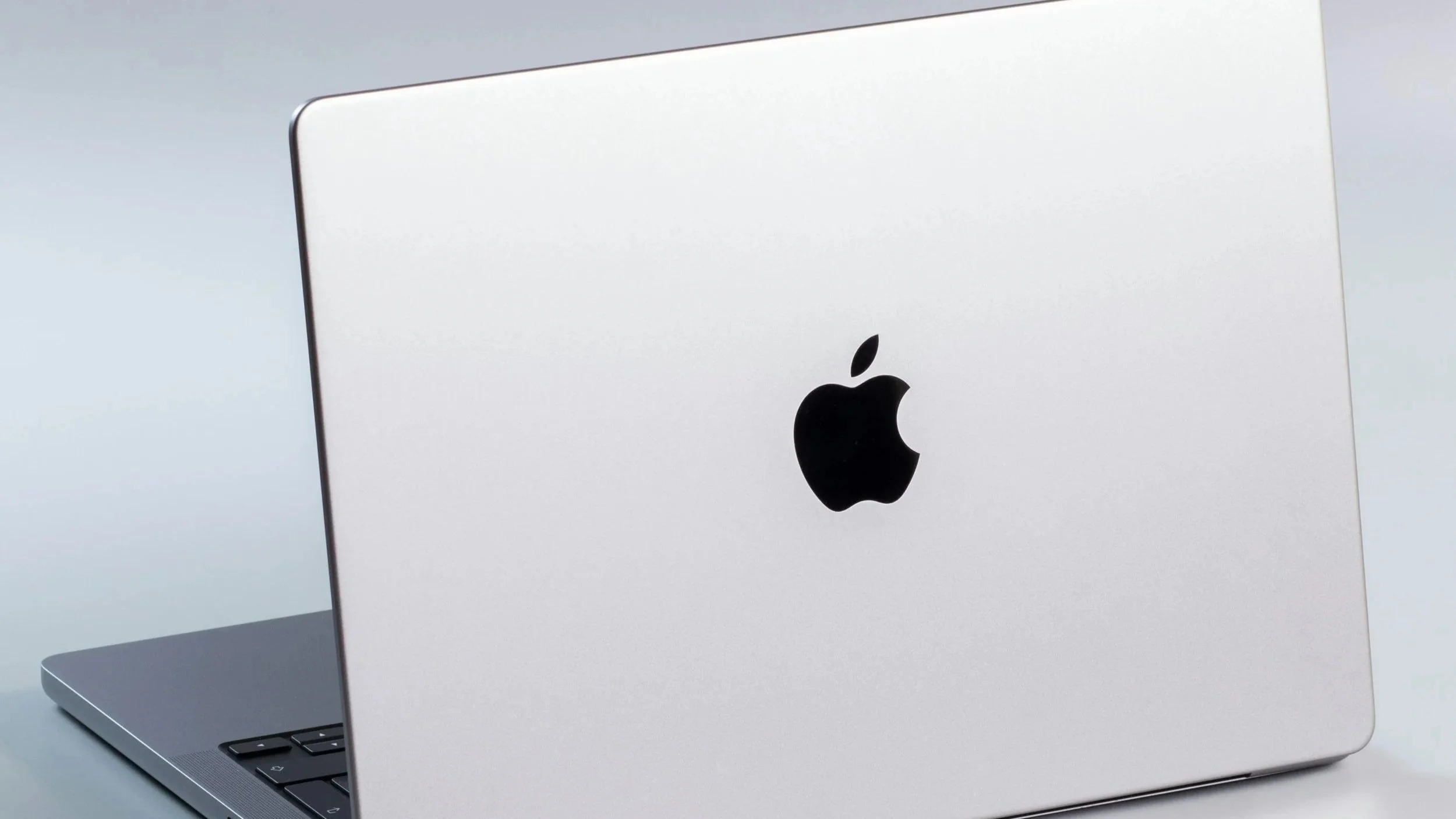 Case Study: Apple and the Art of Sustained Innovation Strategy