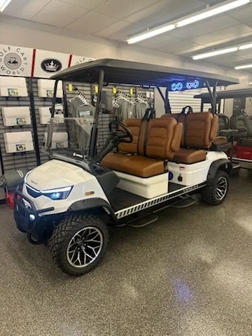 white 4+2 Apollo-2.jpg