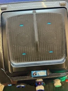 d-max wireless charger.jpg